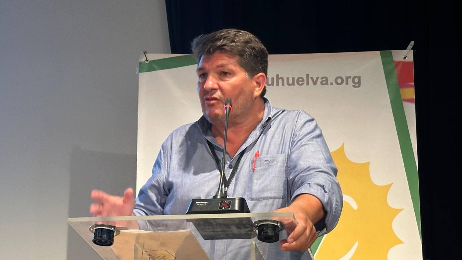 Marco Toti en la asamblea de Izquierda Unida. Marco Toti en la asamblea de Izquierda Unida.
