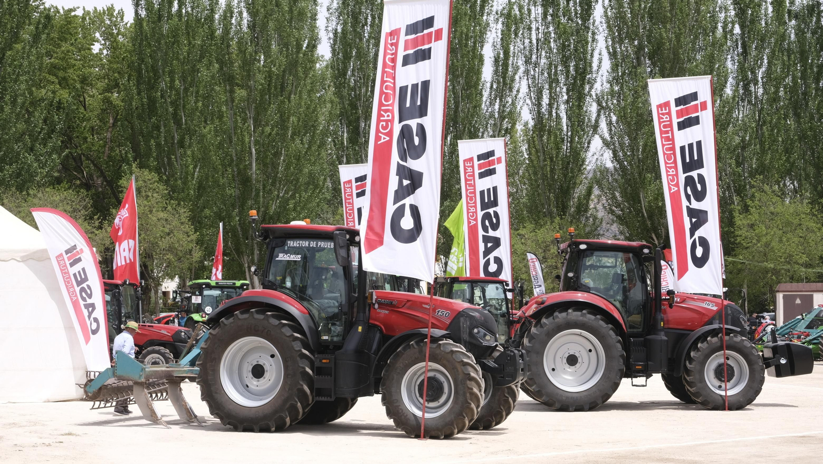 Imágenes de la Terracultura Chirivel 2023, feria de agricultura y maquinaria
