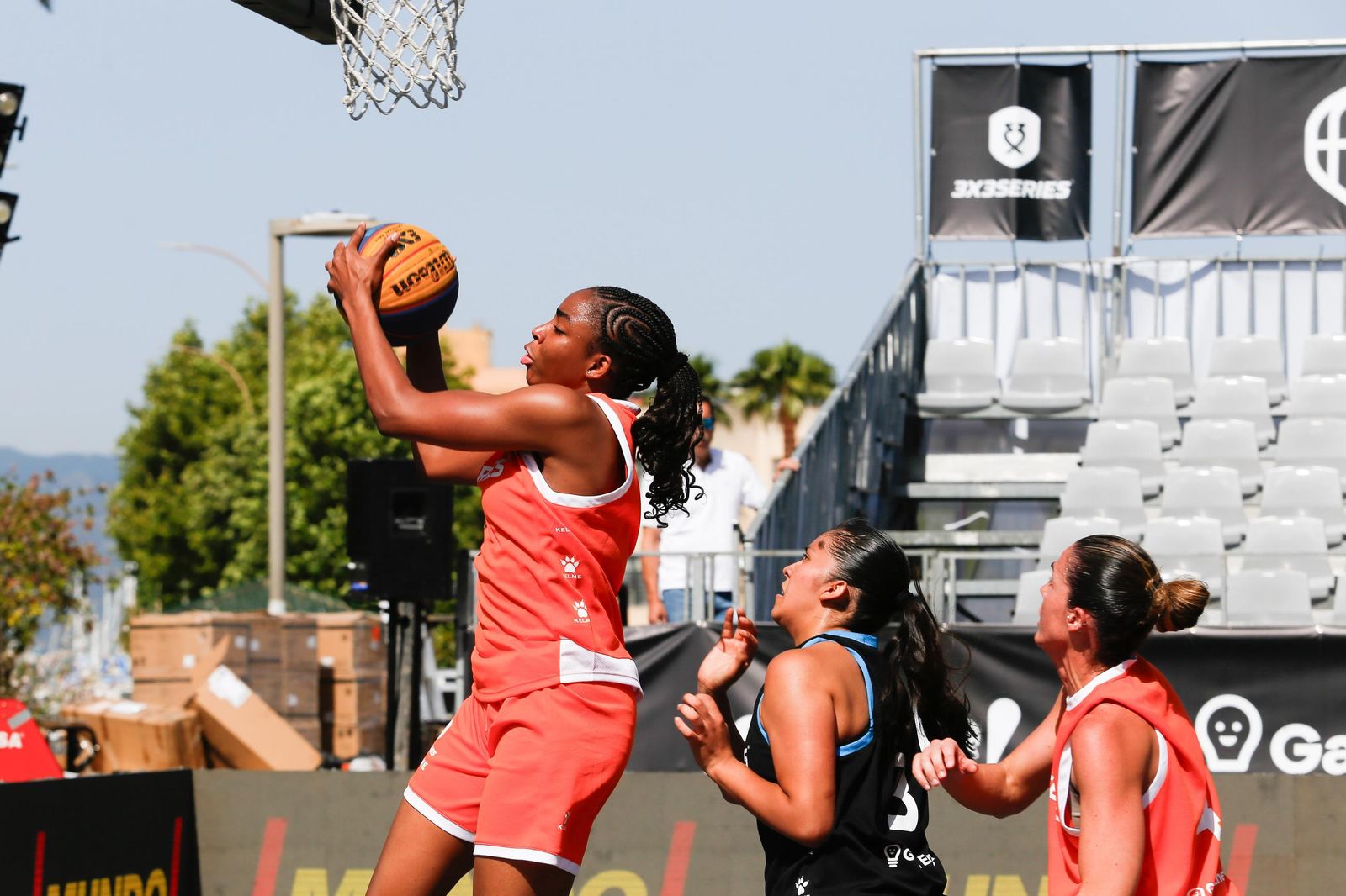 Las fotos del primer torneo del circuito de baloncesto 3x3  Series en La Línea