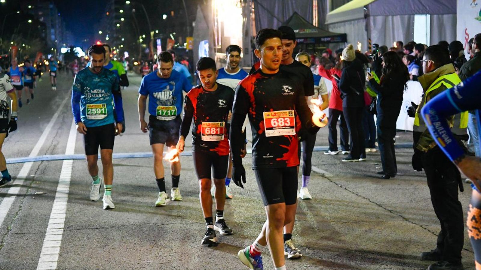 En imágenes: búscate en tu llegada a meta de la Carrera de San Antón 2025 (3)
