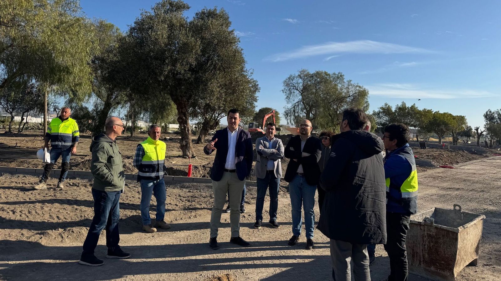 El alcalde ha visitado las obras en el Parque de las Familias.