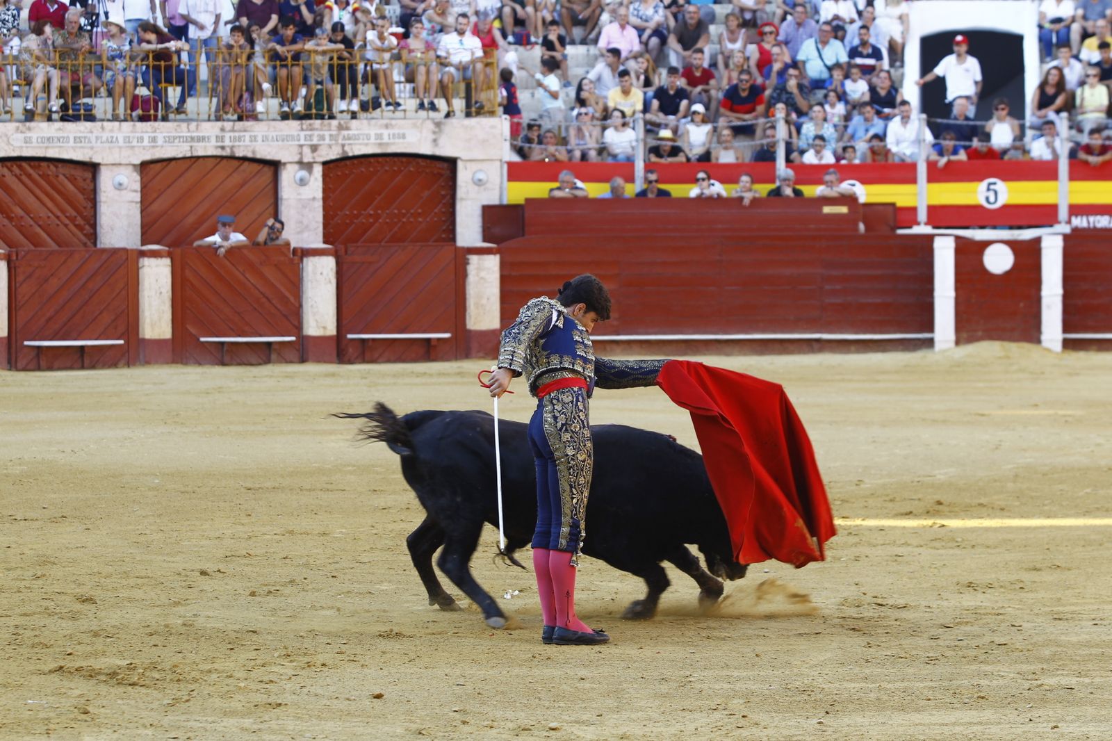 Imágenes de la novillada organizada por la Escuela Taurina de Almería