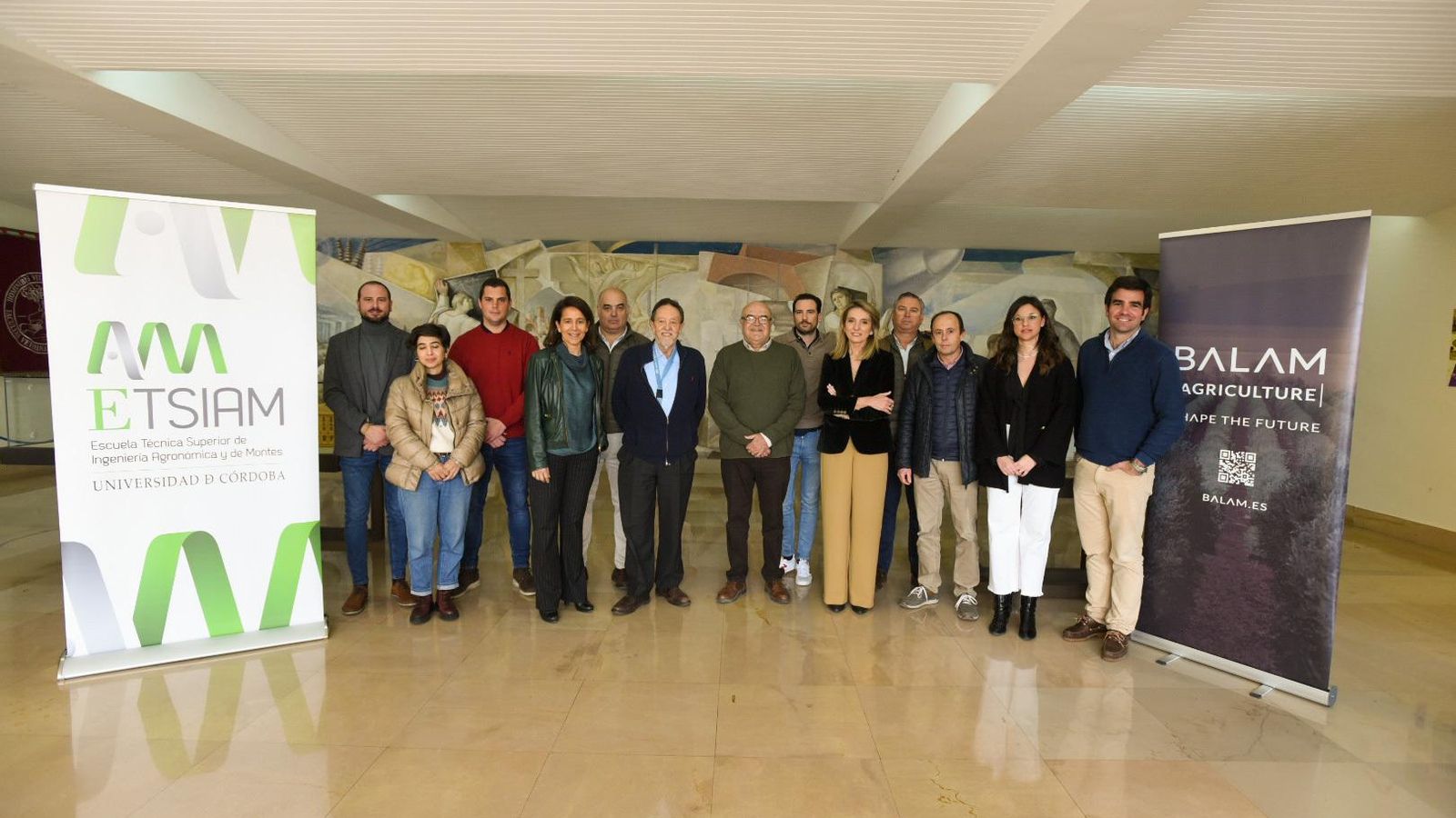 Foto de familia de todos los asistentes a la firma del acuerdo de Sultana. Foto de familia de todos los asistentes a la firma del acuerdo de Sultana.
