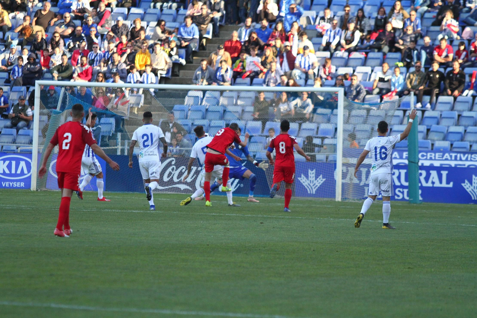 Imágenes del encuentro entre el Recreativo de Huelva y el San Fernando