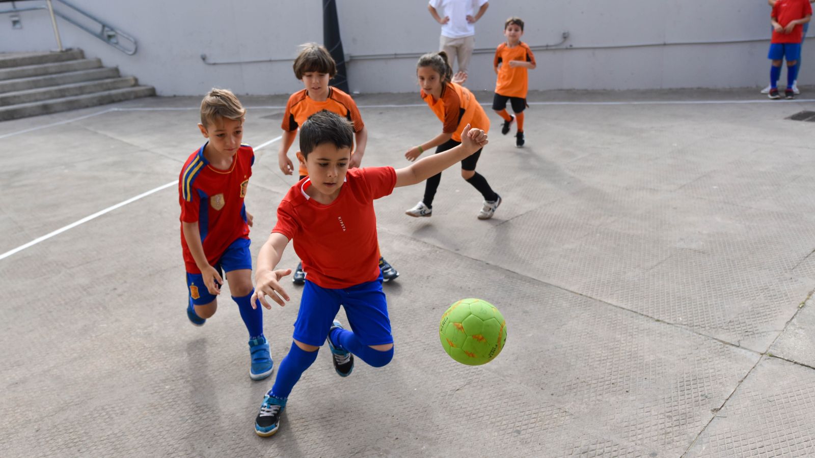 Las fotos de la I jornada de minibalonmano en el Puerta Europa de Algeciras