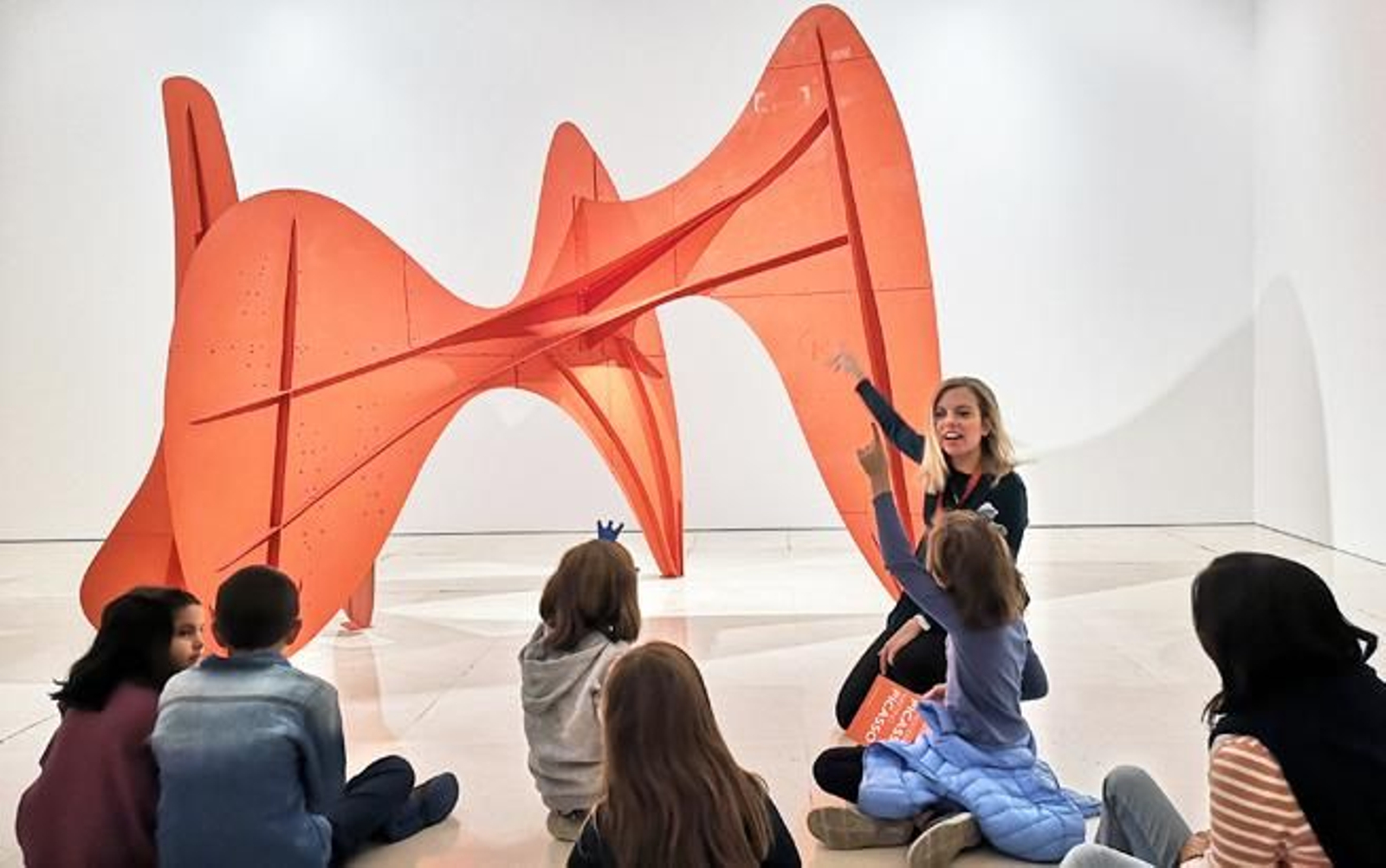 Un grupo de niños en una actividad del Museo Picasso de Málaga.