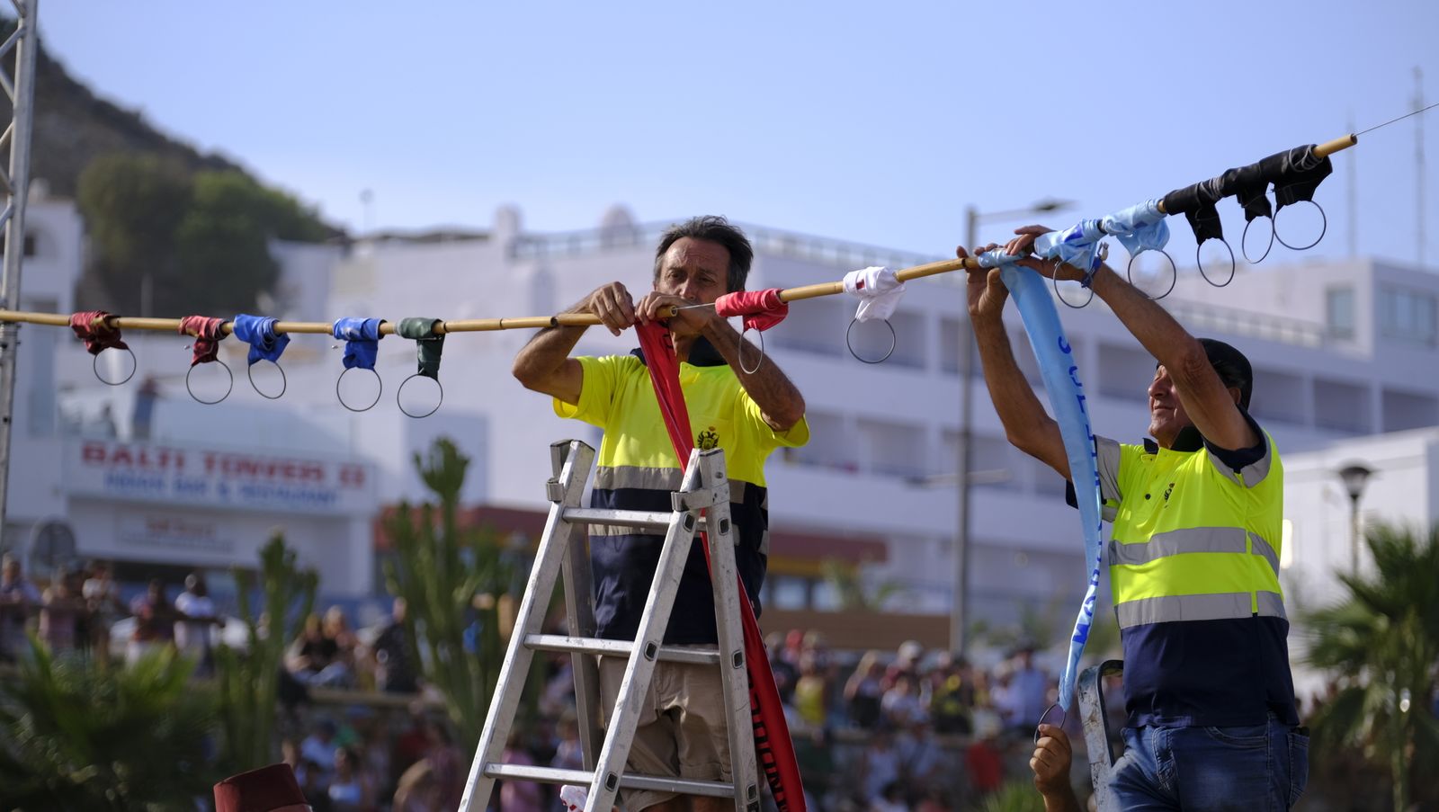Moros y Cristianos de Mojácar en la Playa del Lance, en imágenes