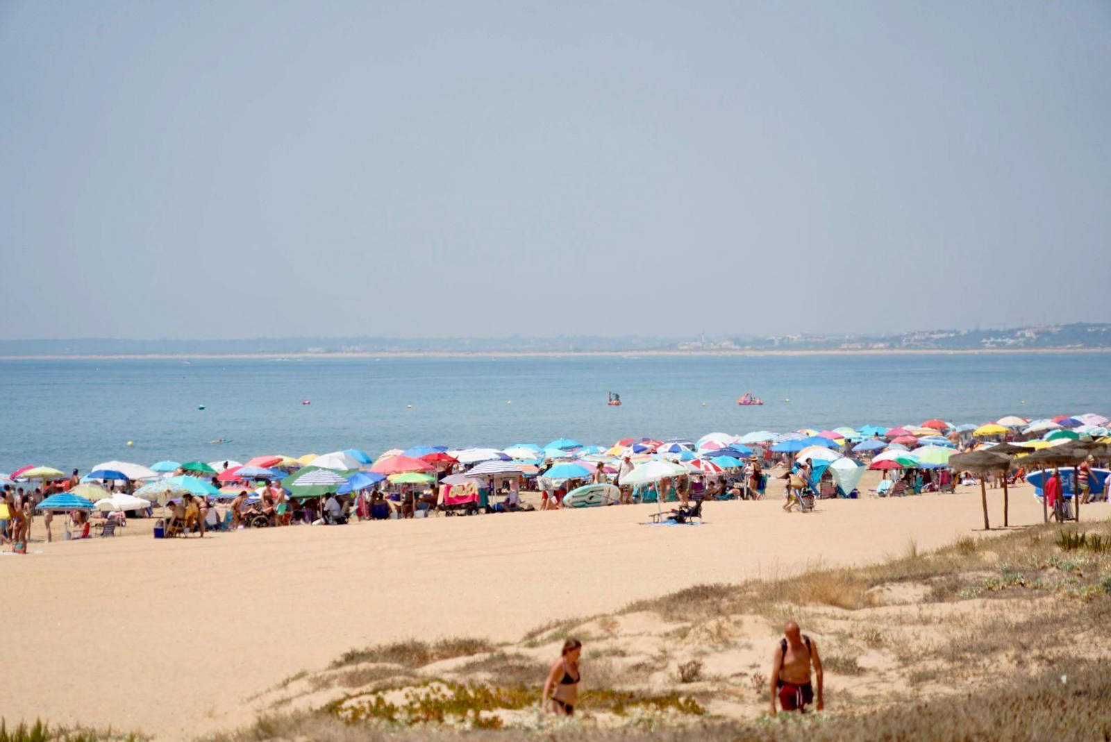 Playas de Huelva llenas esta última semana.
