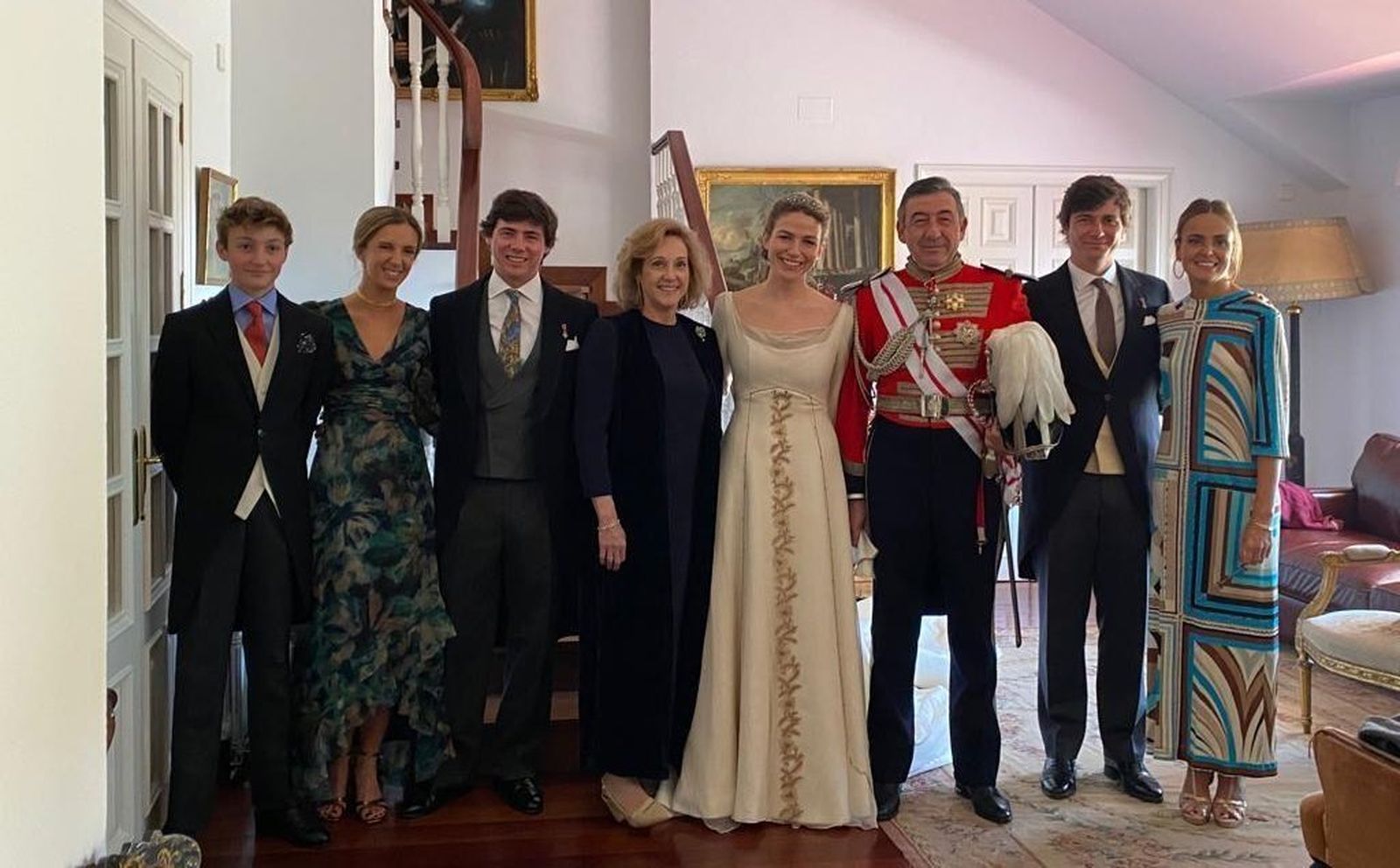 Santiago de León  y Rocío Morenés con sus hijos Francisco, Santi, Pilar y Gonzalo de León Morenés y Victoria Padeira y Regina Mendialdua.