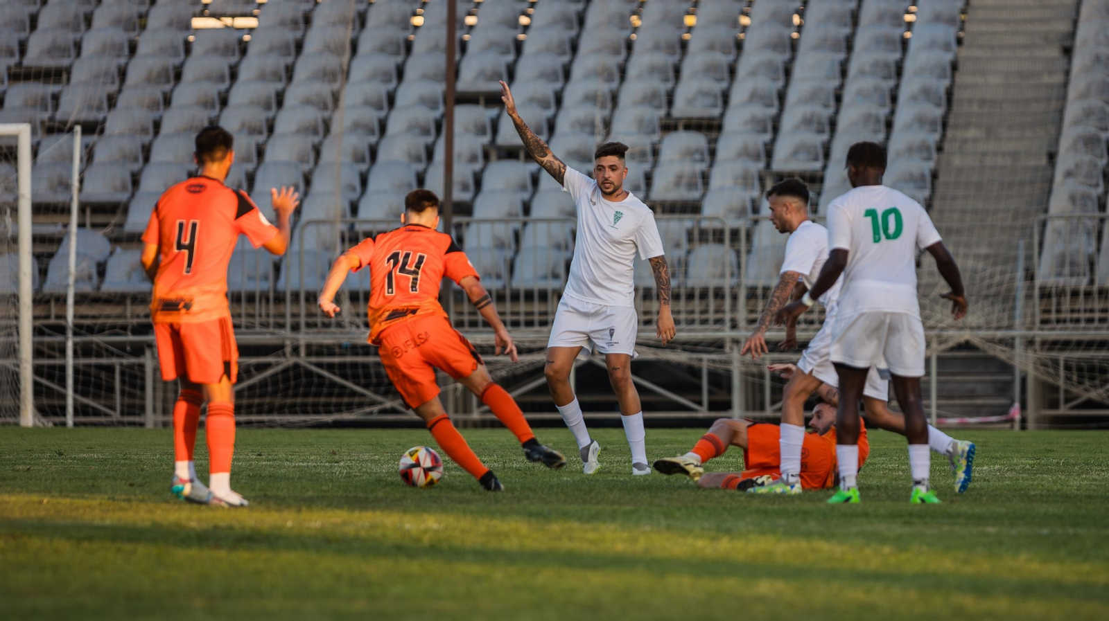 Las imágenes del triunfo del Xerez CD en el Trofeo Antonio Moure