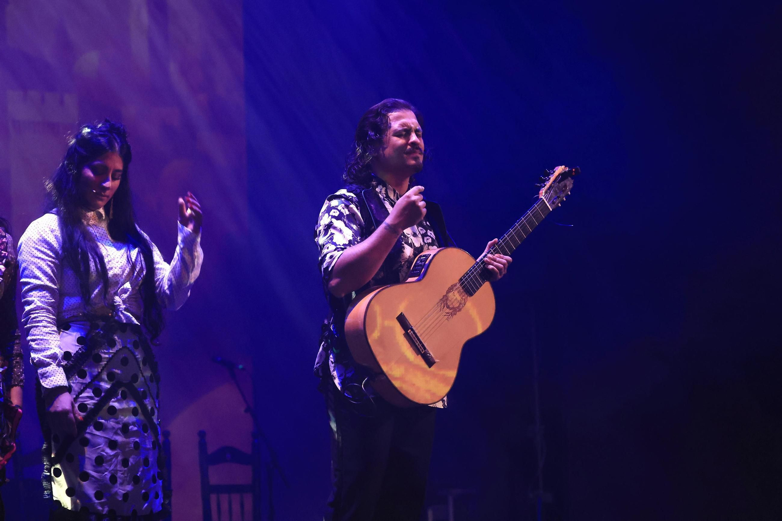 Fotos de la Navidad flamenca en San Roque con el espectáculo "Farrucos y Fernández"