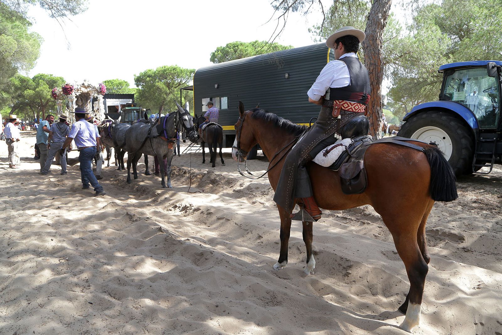 Las imágenes de la segunda jornada de camino de la Hermandad de Jerez