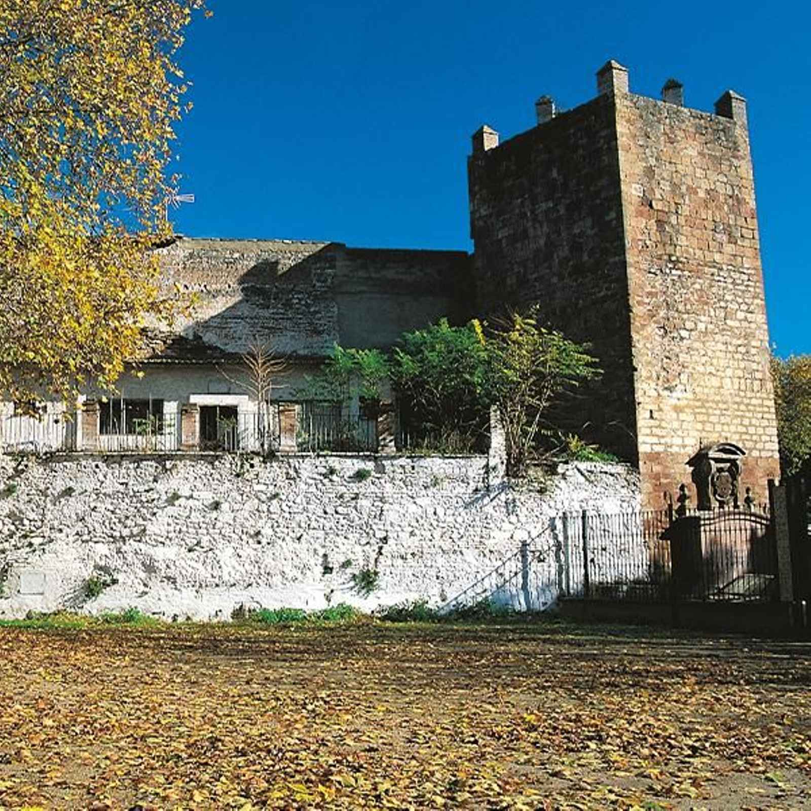 Ruta por las murallas de Andújar.
