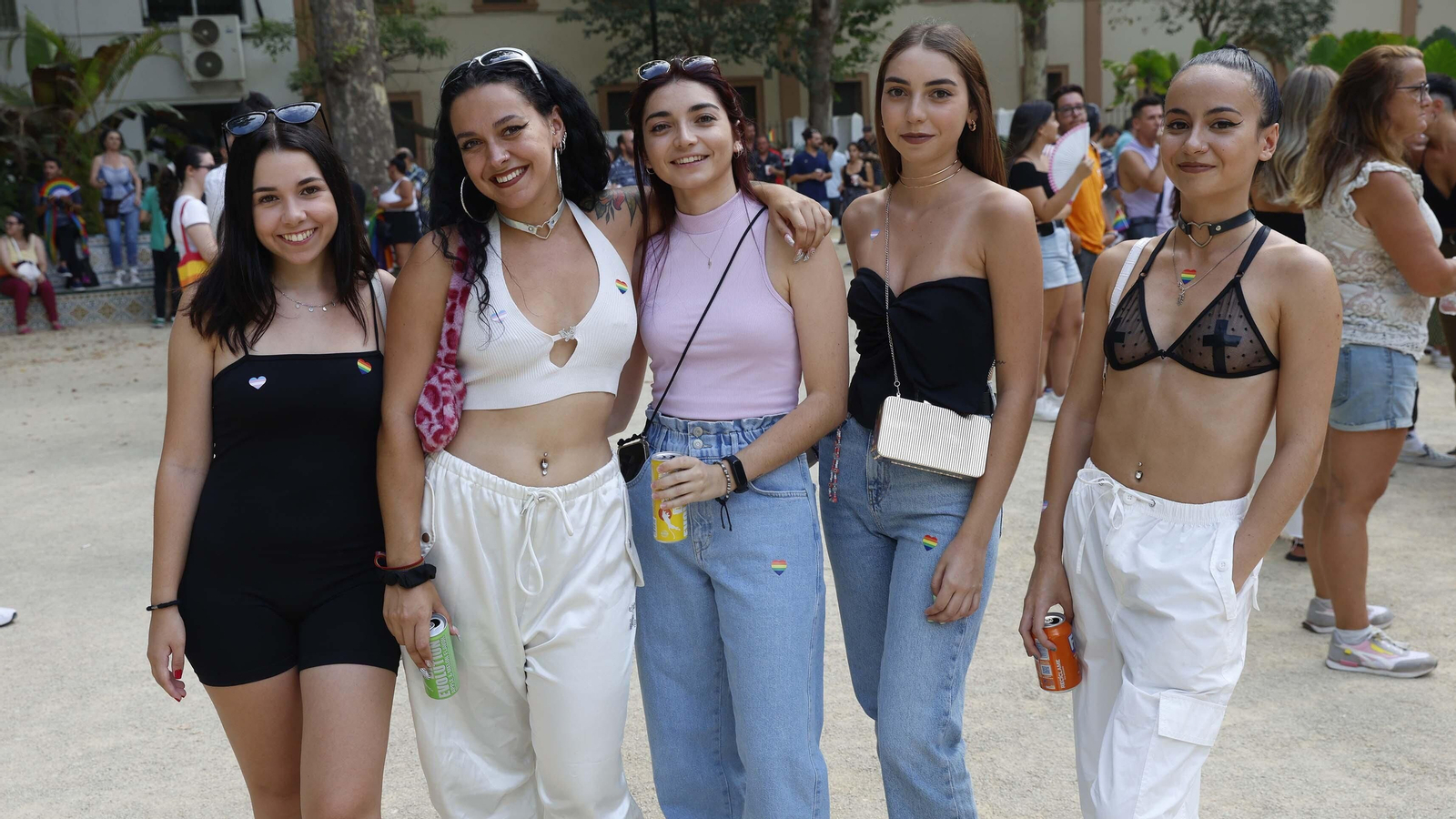 Las fotos de la fiesta del Orgullo LGTBI en el Parque María Cristina en Algeciras