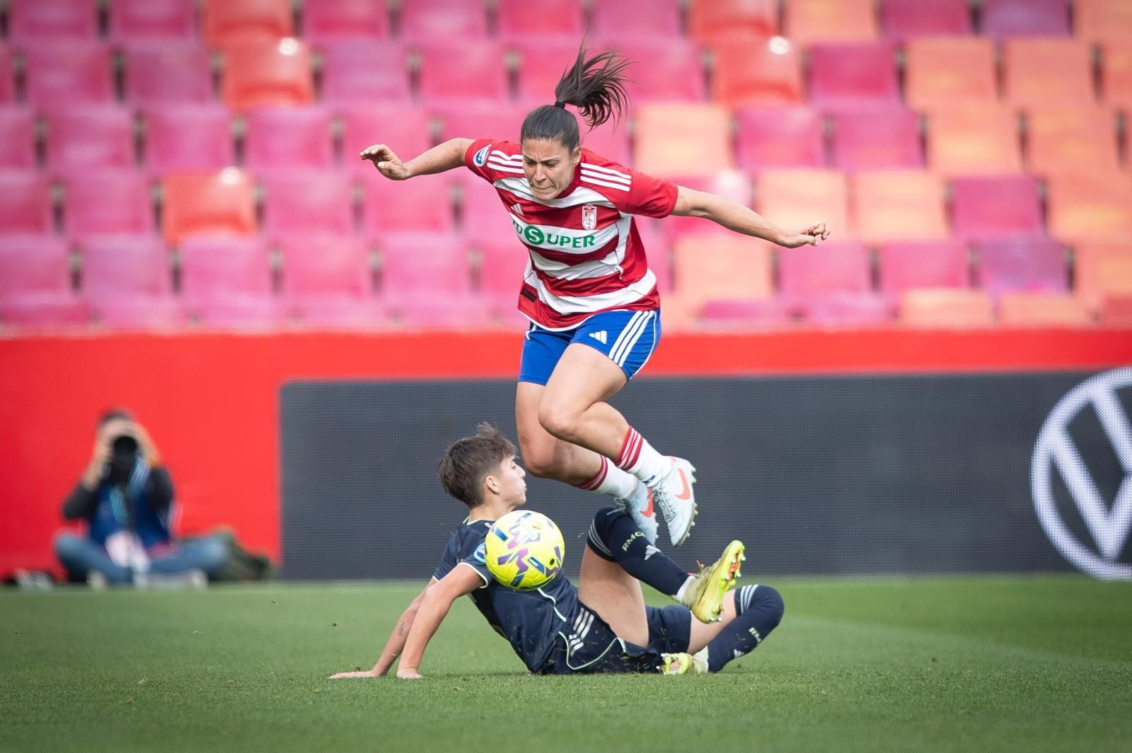 Las mejores imágenes del Granada Femenino-Real Madrid