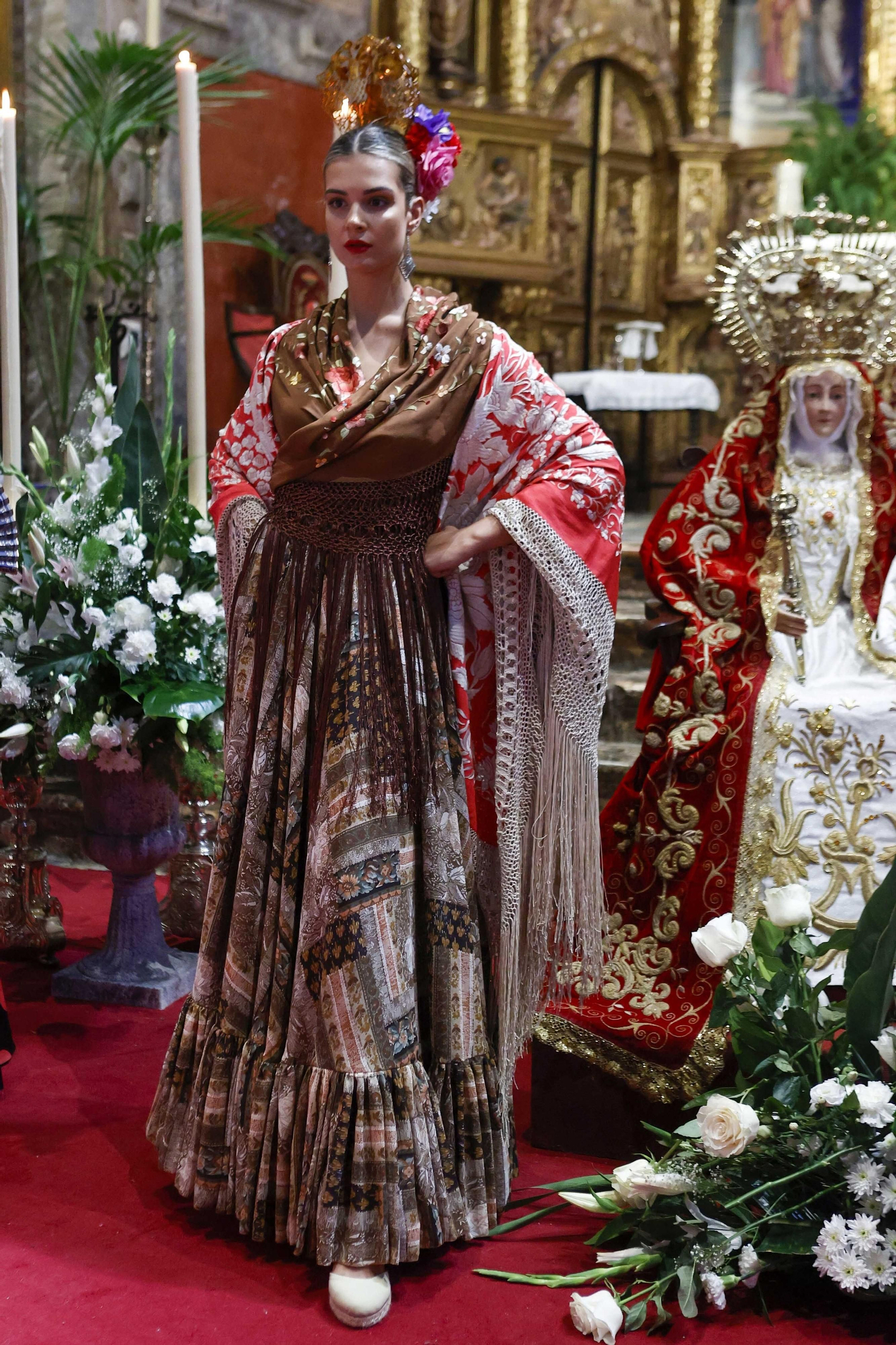 Broche flamenco en Santa Ana para terminar  la Velá
