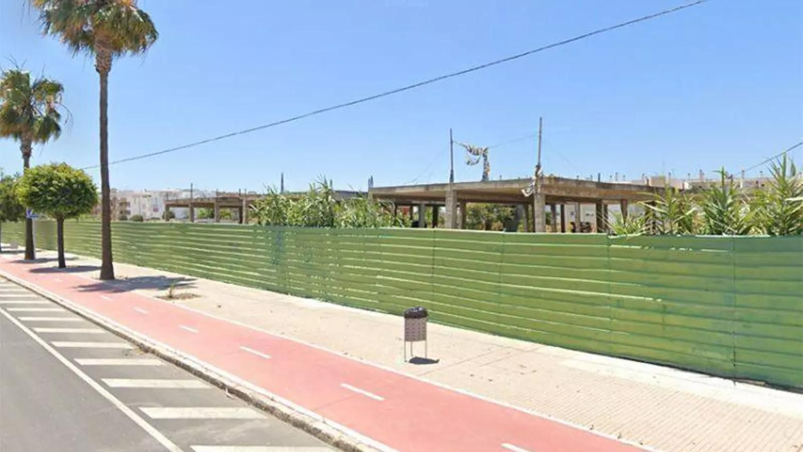Parcela que el Ayuntamiento cede a la Junta para construir el nuevo Centro de Salud.