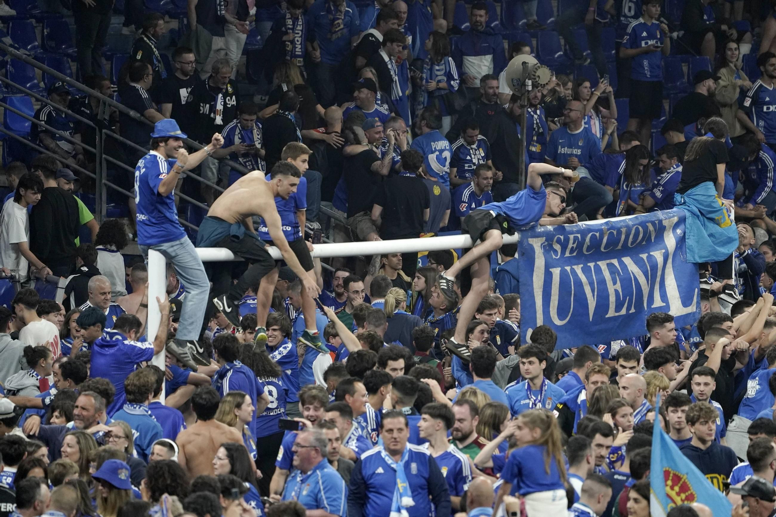Las fotos del ascenso del Oviedo ante el Mirandés