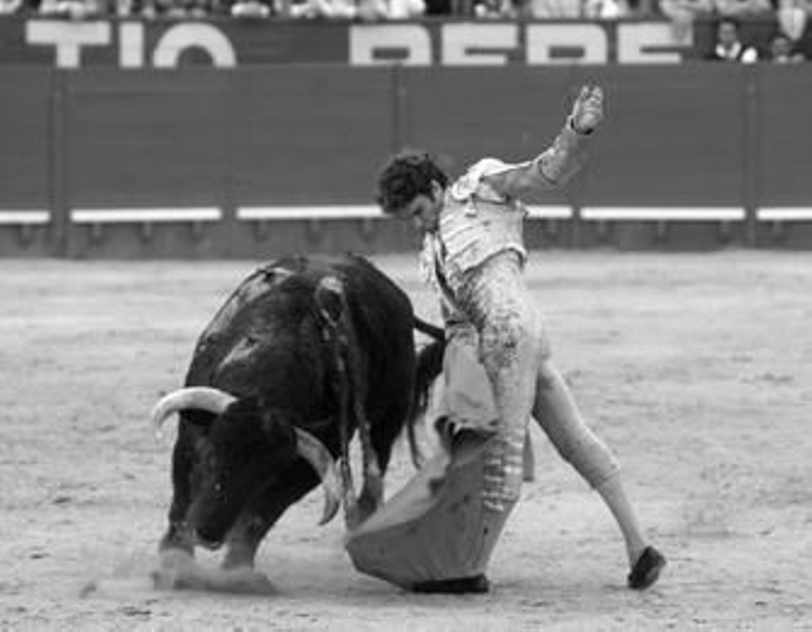 La inspiración y profundidad del de Galapagar sometiendo en un trincherazo a su segundo toro.