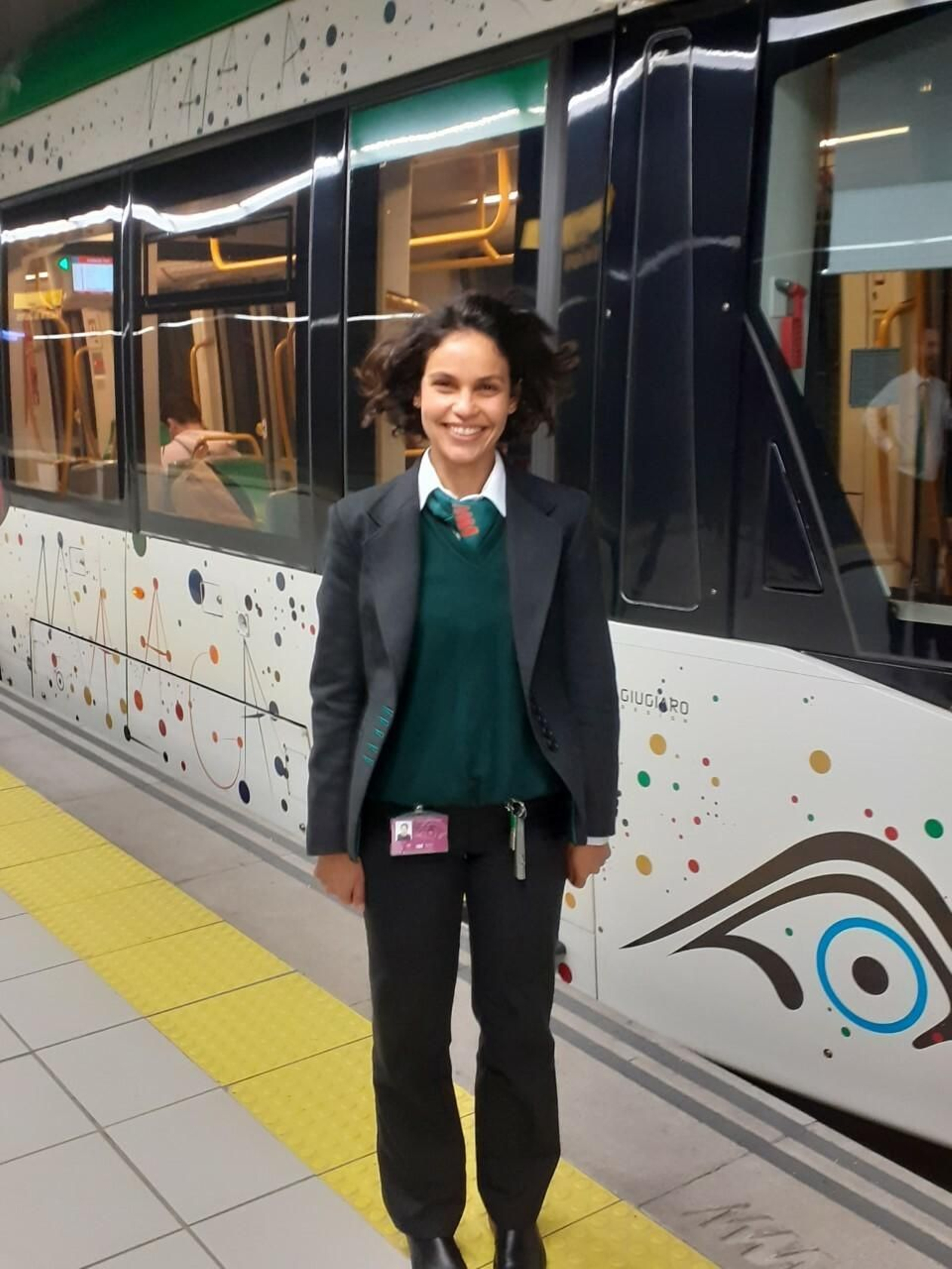 Amal Oukaja, conductora del metro.