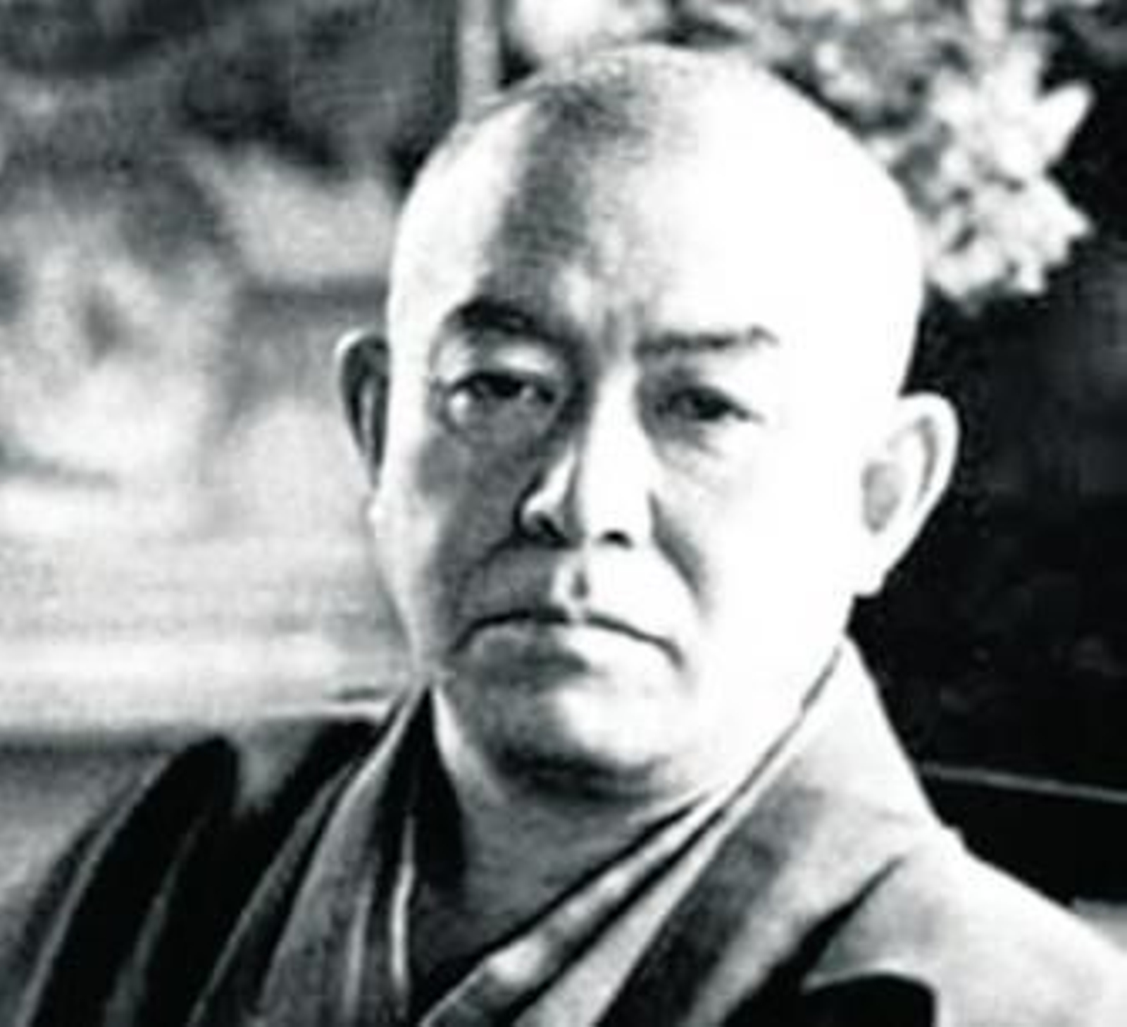 Junichiro Tanizaki (Chuo, Tokio, 1886 - Yugawara, 1965), en una imagen tomada en 1949.