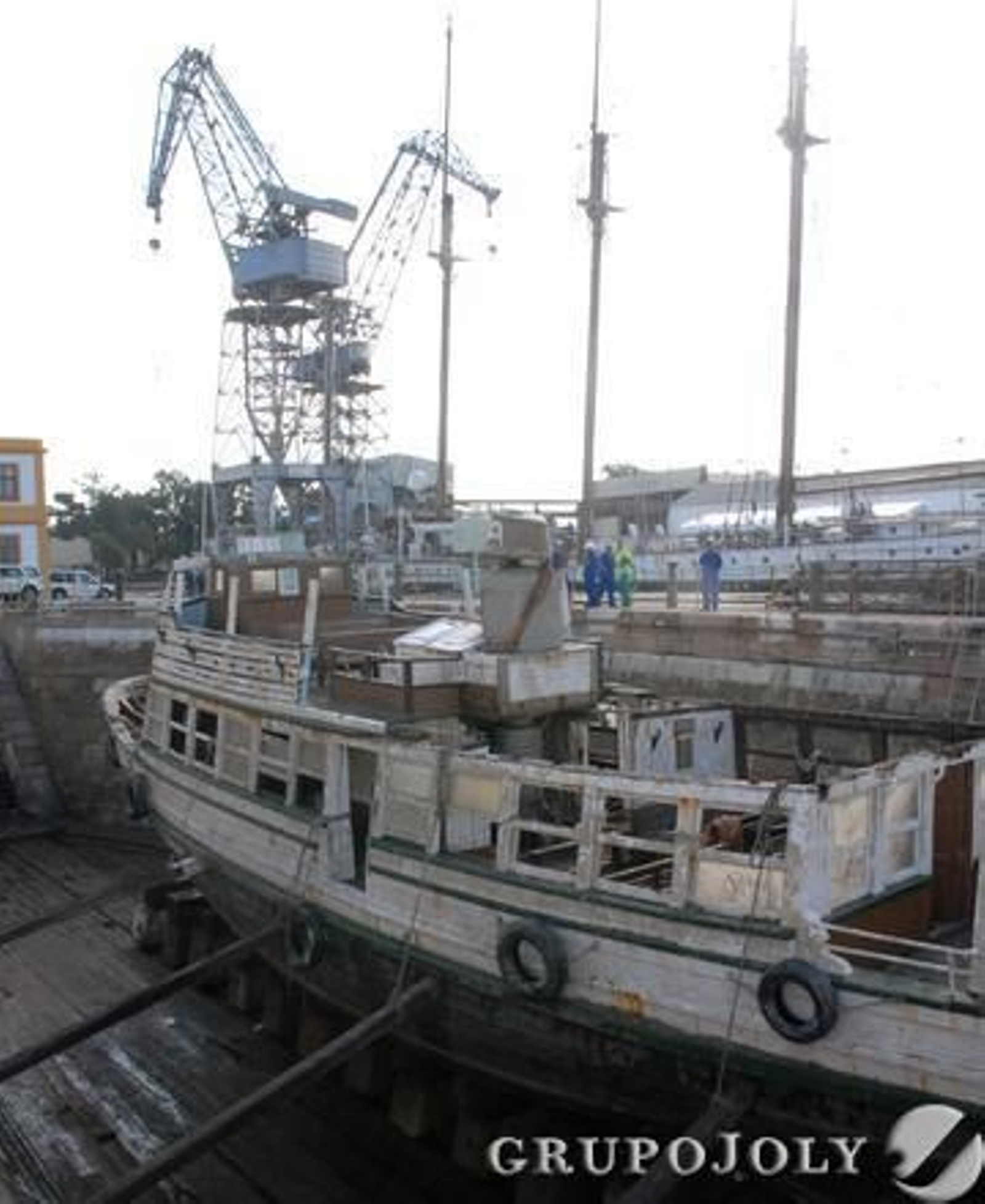 El Vaporcito se encuentra ya en el dique seco de los astilleros de San Fernando a la espera de una decisión sobre su futuro.

Foto: Elias Pimentel