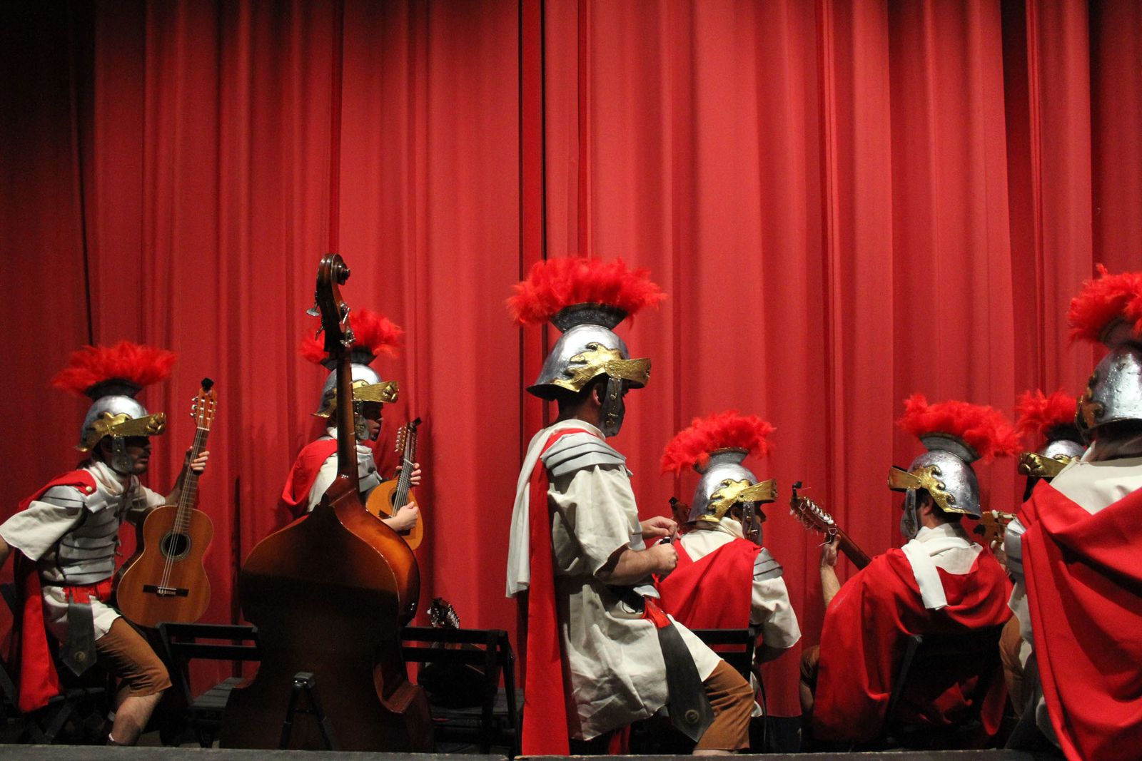 Imágenes del primer día de preliminares de concurso del Carnaval Colombino 2018