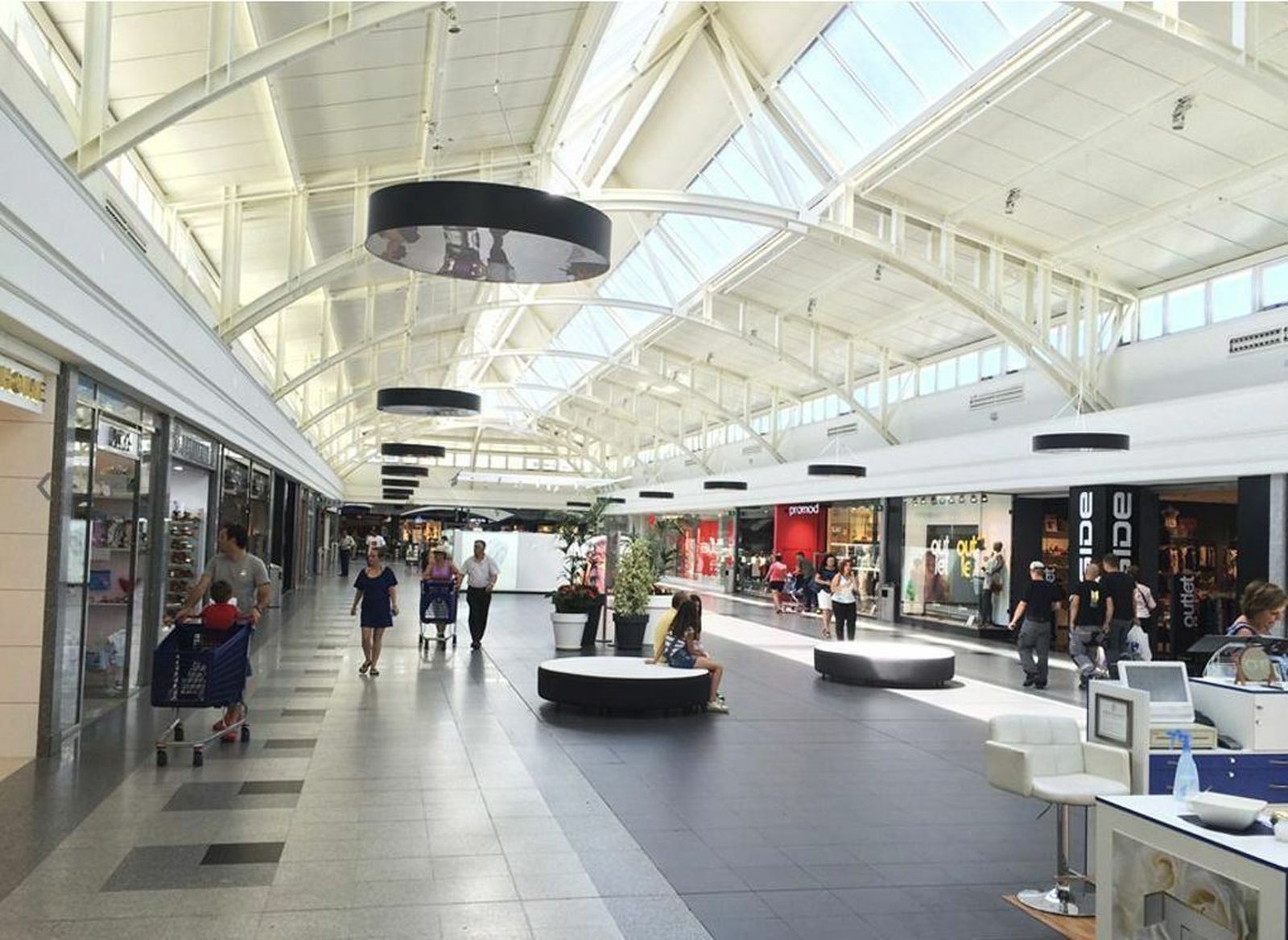 El centro comercial El Paseo abrirá sus puertas el domingo 7 de julio.