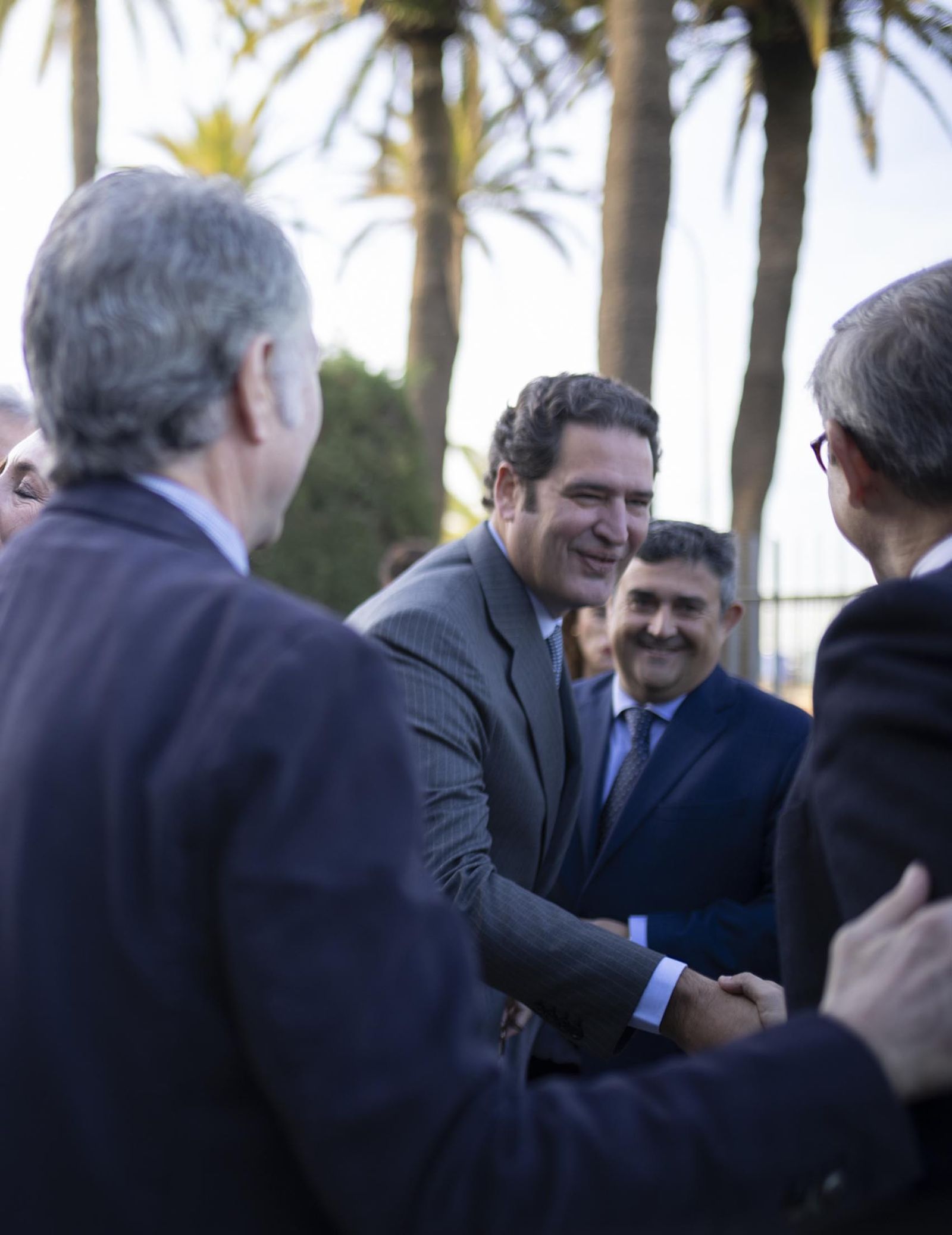 Imágenes de la recepción de los invitados al desayuno-coloquio con Jorge Paradela en el Foro Joly Andalucía