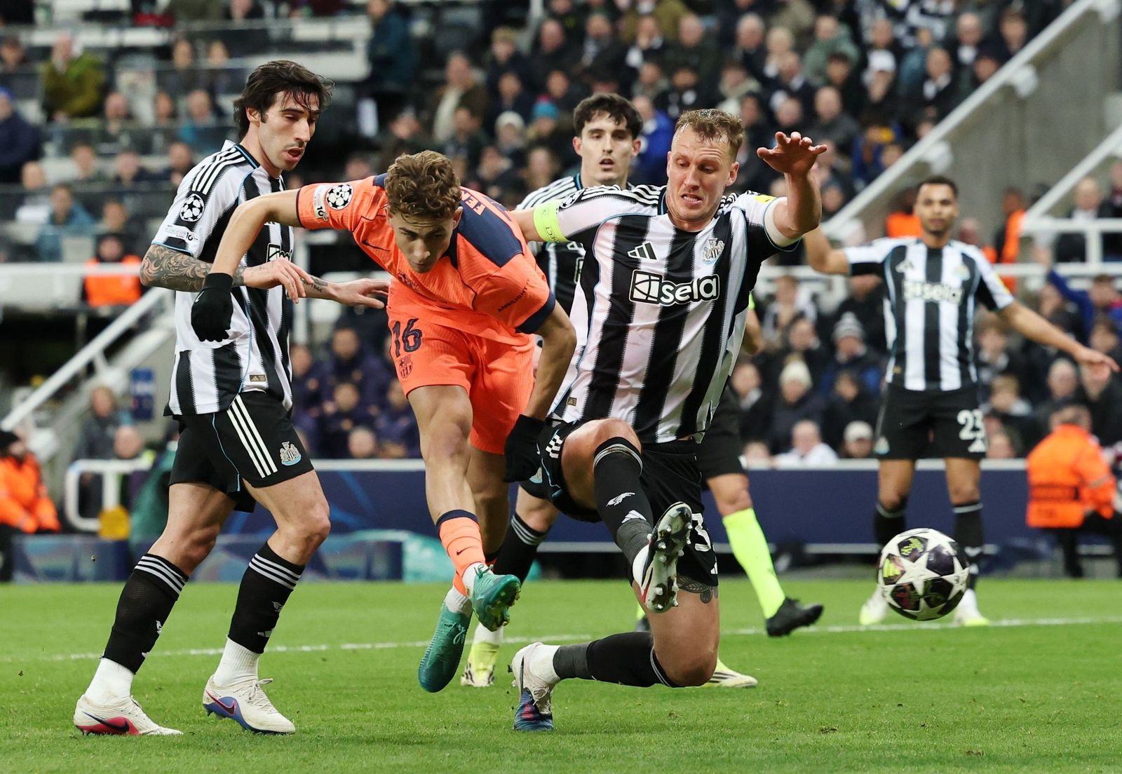 Las fotos del Newcastle-Barcelona