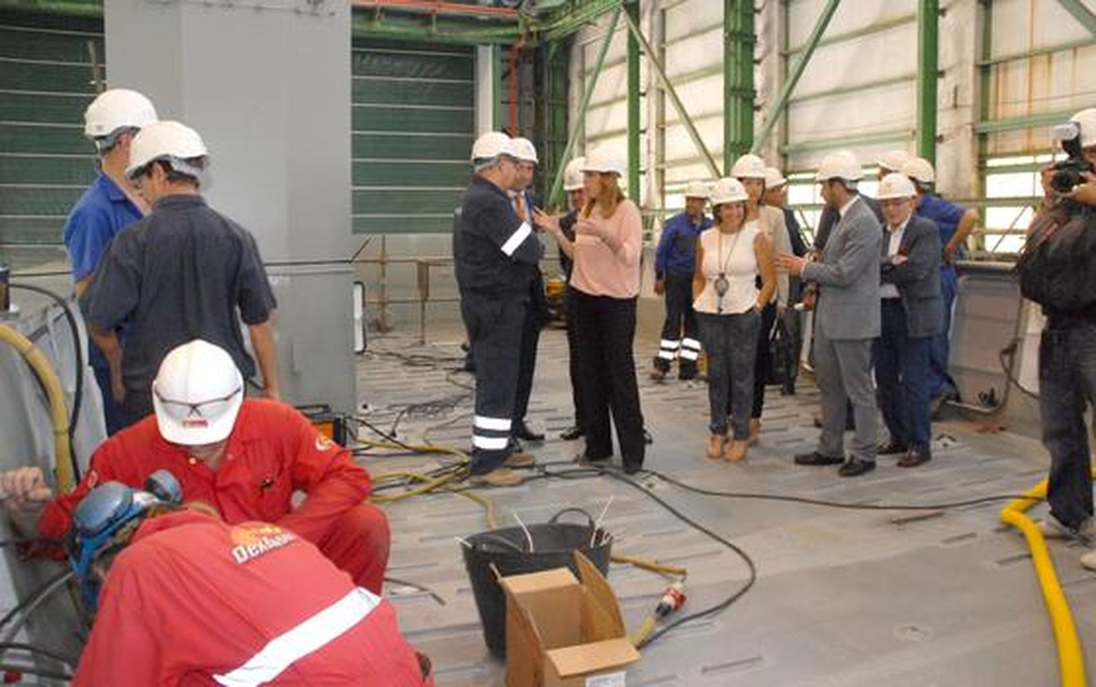 Díaz también visitó el astillero de San Fernando.

Foto: Rioja