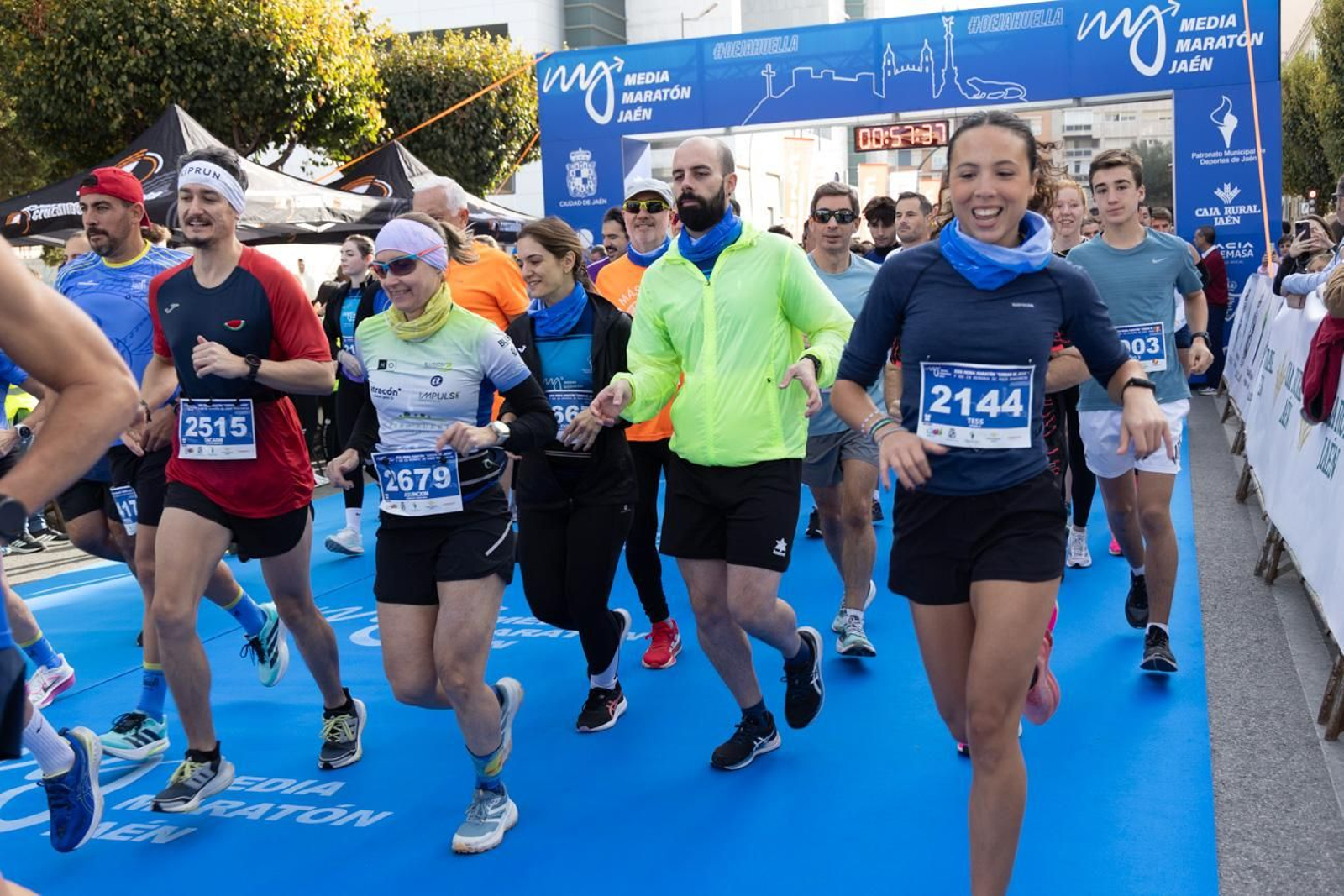 En imágenes: multitudinaria e histórica XXIX Media Maratón 'Ciudad de Jaén' y 10k en memoria de Paco Manzaneda