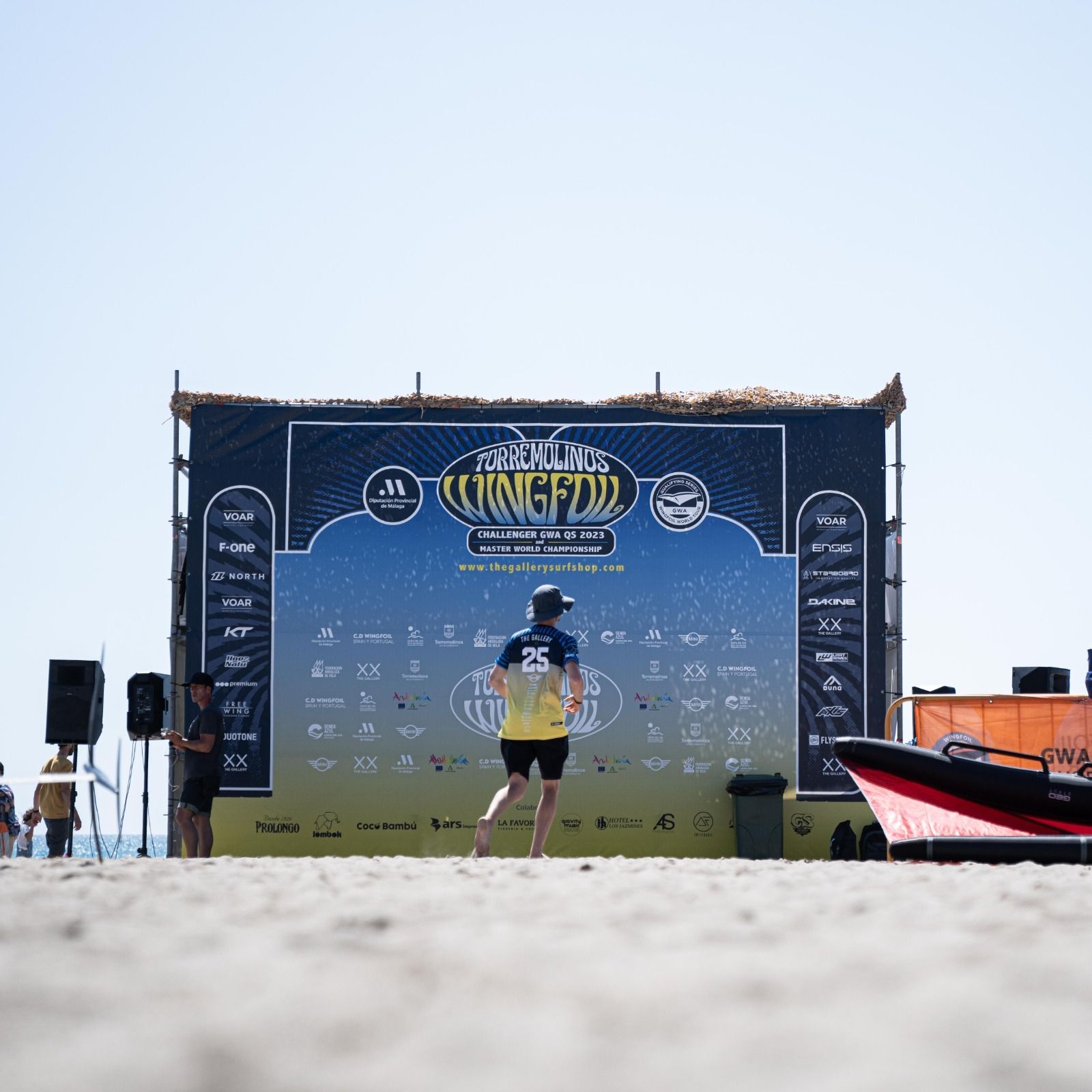El Wingfoil deja imágenes espectaculares en Torremolinos
