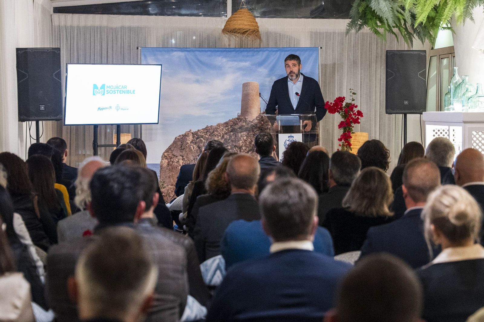 La presentación de 'Mojácar Sostenible' y la entrega del Indalo de Oro a Ricardo Escudero, en imágenes