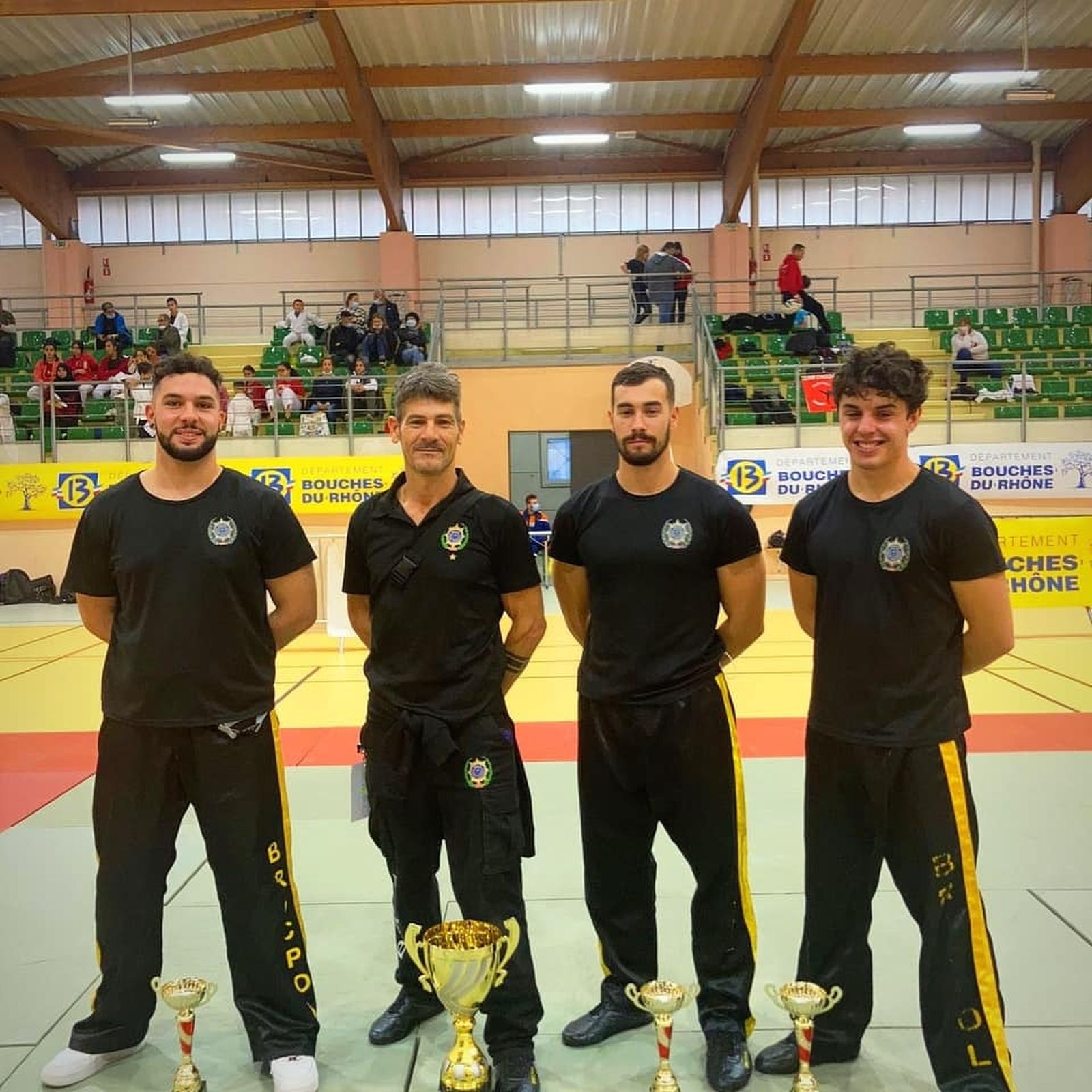 Representantes del Club Musul ejidense