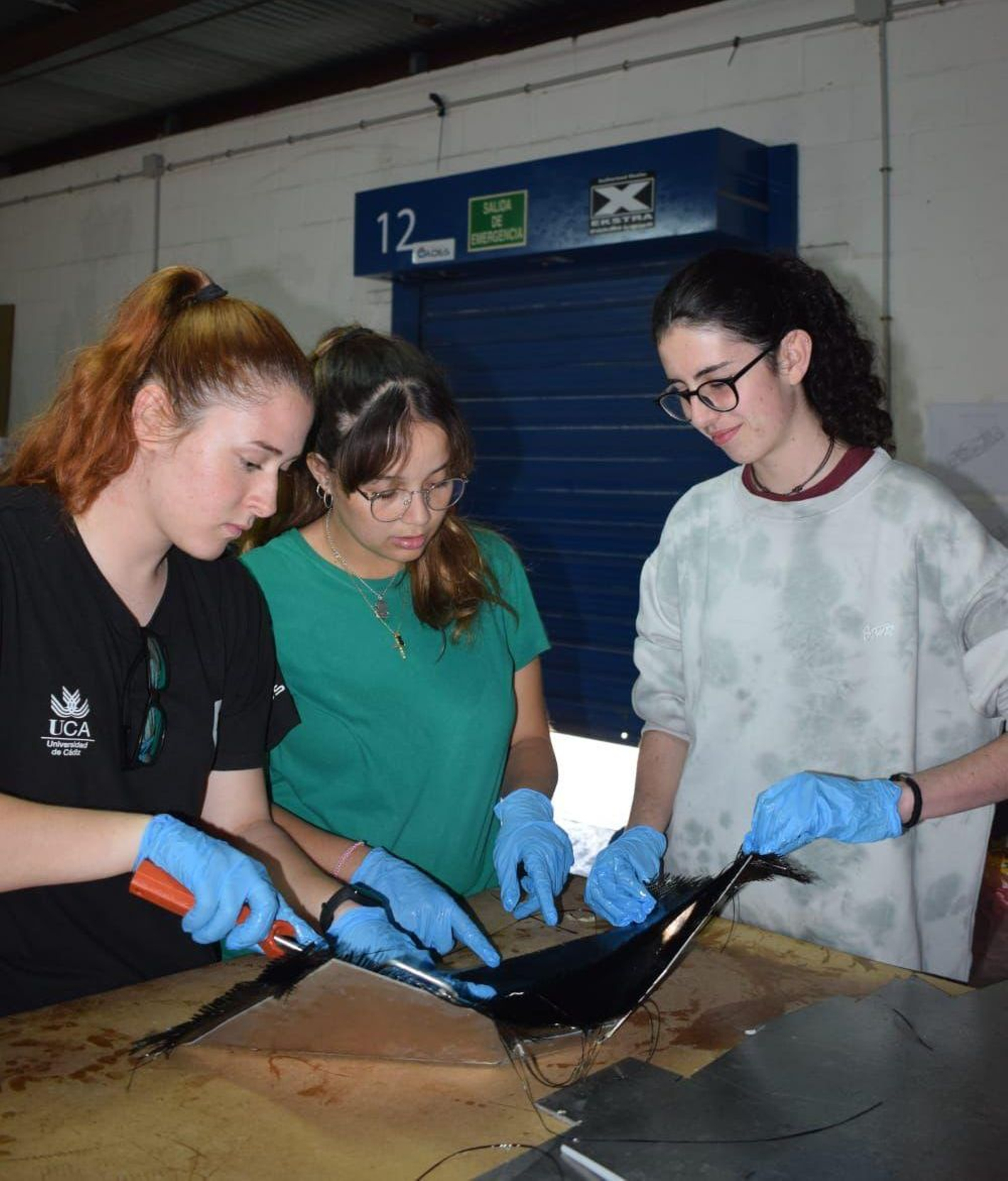 Ana Belén Grela, trabajando con compañeras de Fórmula Gades.