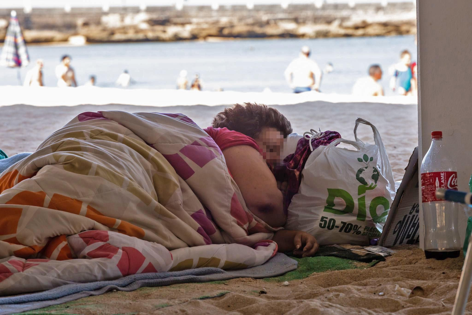 Acampada en los bajos del Balneario de La Palma.