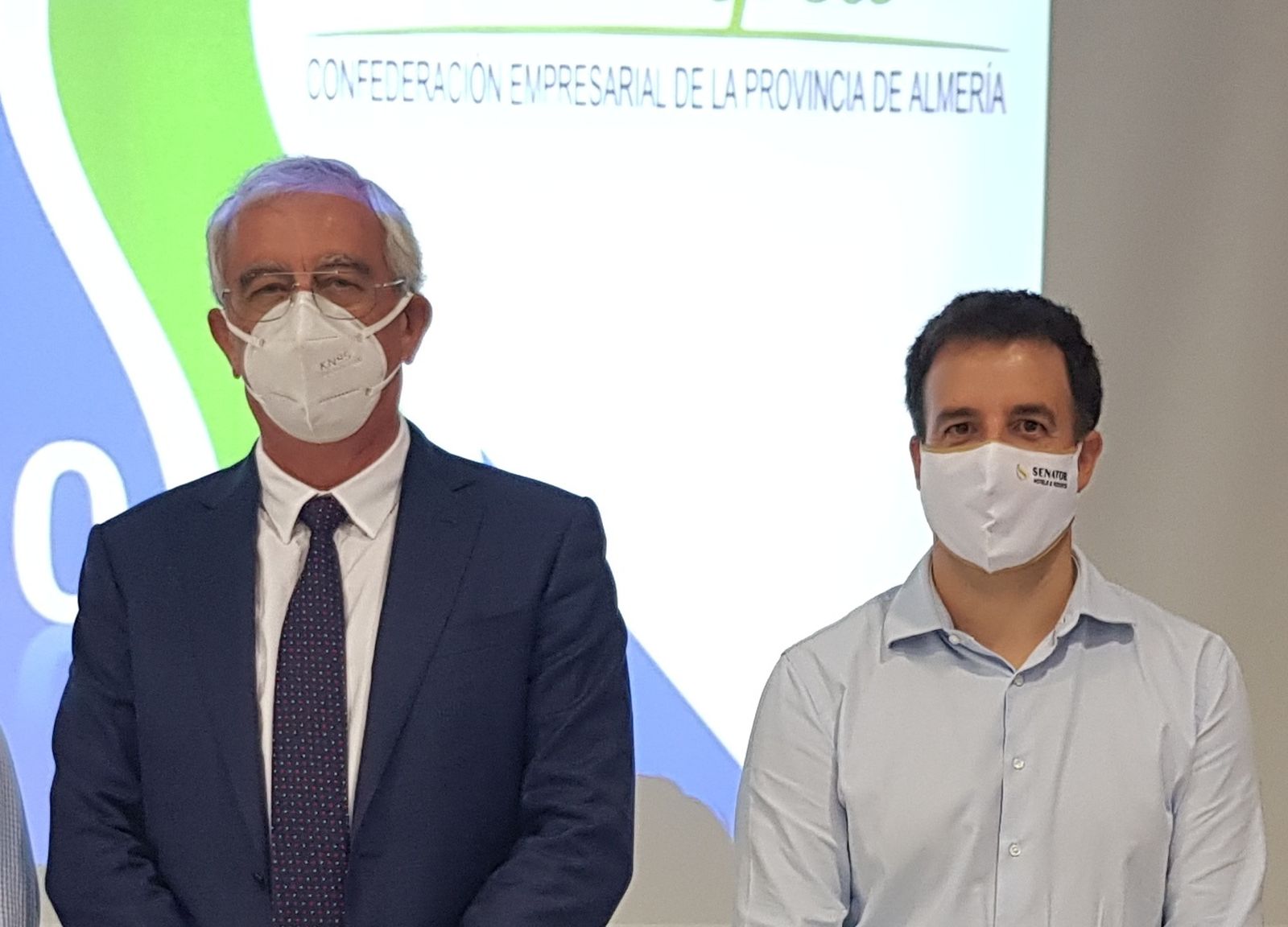 El presidente de Asempal, José Cano (izq.), junto a José María Rossell Massachs, vicepresidente y CEO de Senator Hotels Resort.