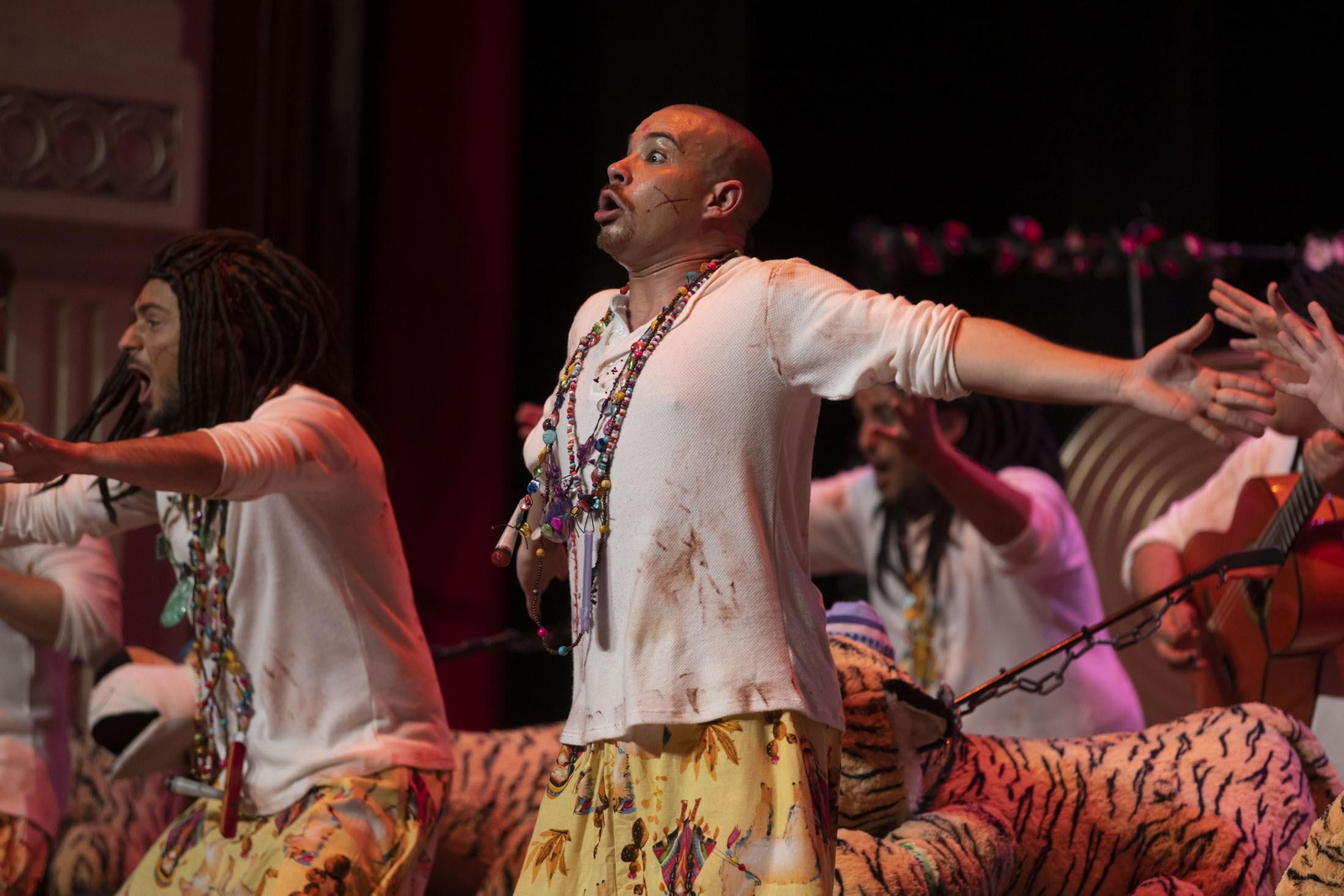 Imágenes de la actuación de la murga de Ayamonte 'Todo a zen!' en el Carnaval Colombino