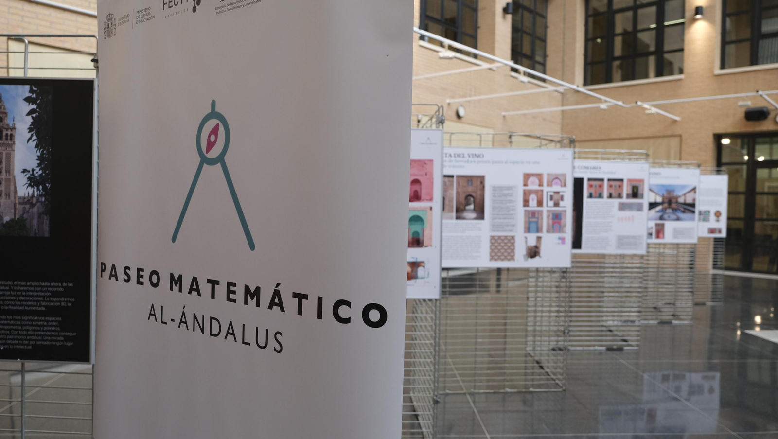 Imágenes de la inauguración de la exposición 'Paseo Matemático Al-Ándalus' en la Universidad de Almería
