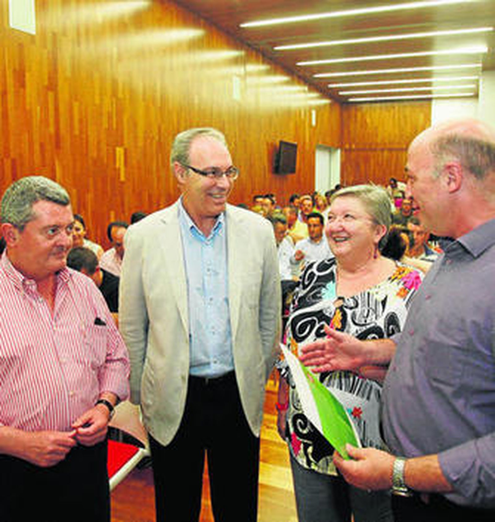 Durán, junto a Jesús María Ruiz, Maribel Flores y Antonio Ruiz antes de iniciar la comisión.