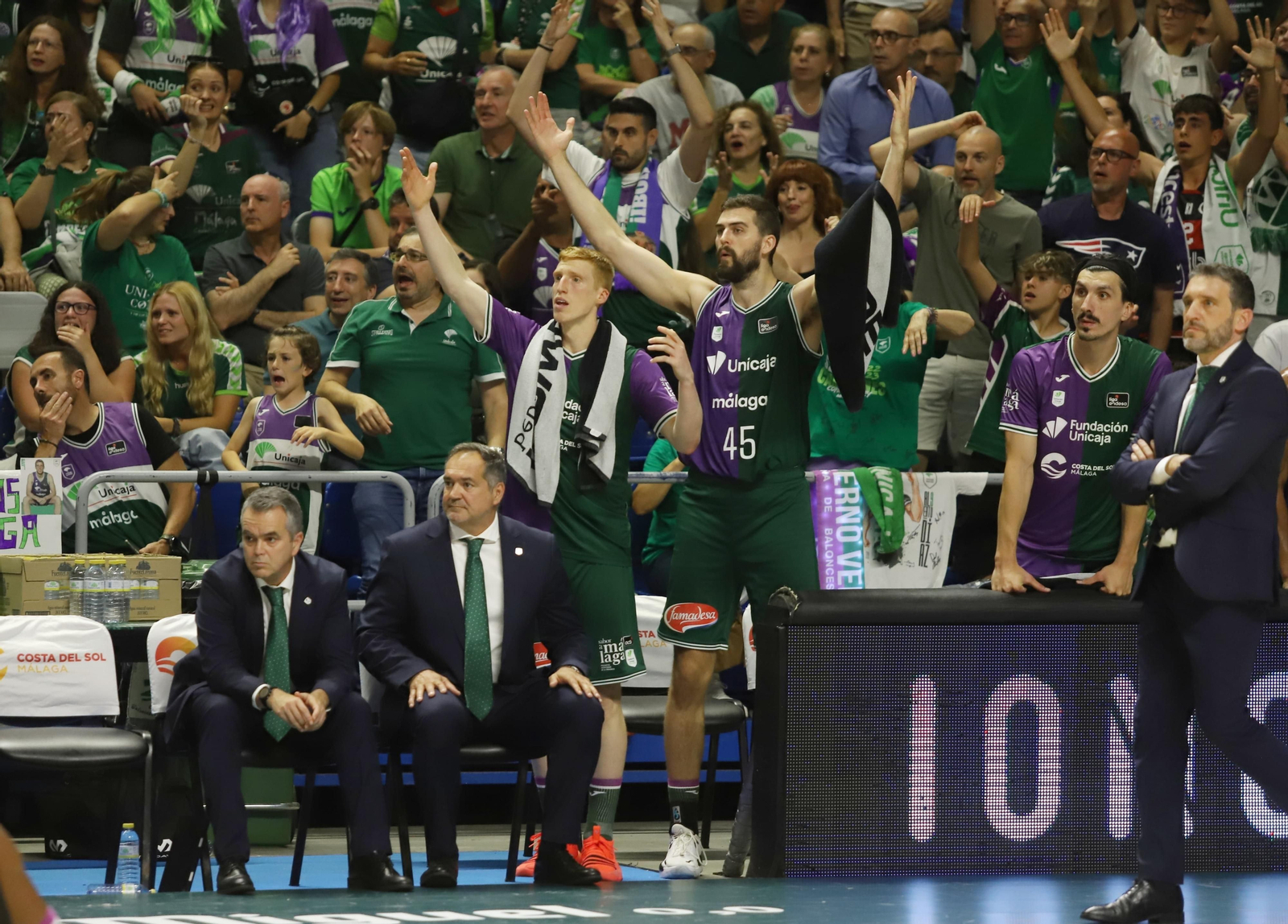 El quinto partido entre el Unicaja y el UCAM Murcia, en imágenes