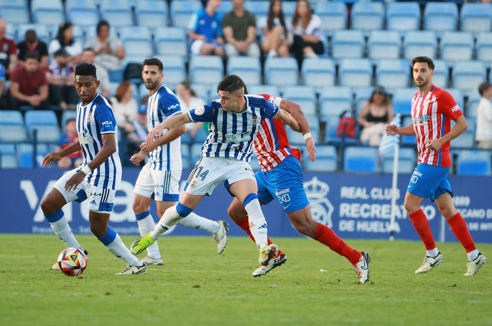 Las mejores fotos del Recreativo-Algeciras CF de Primera Federación