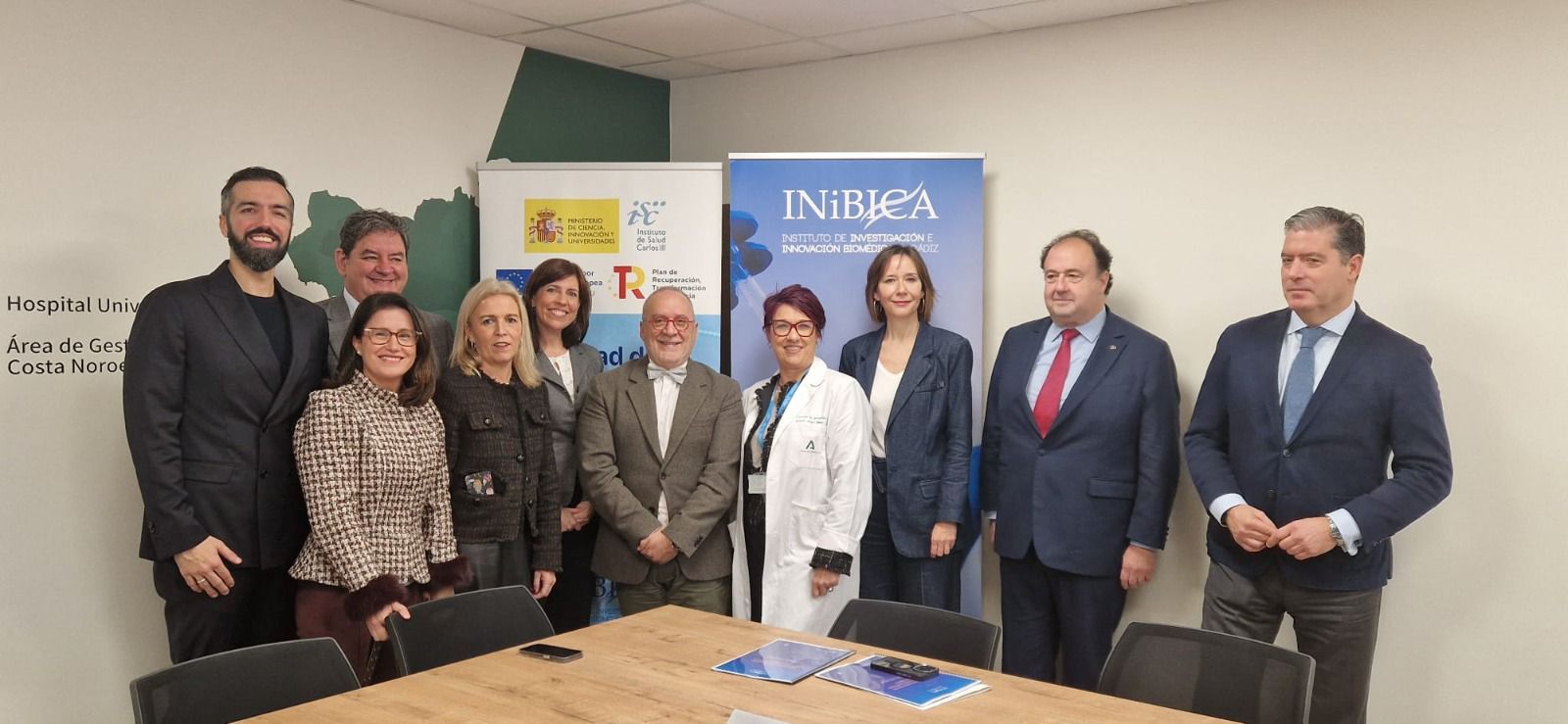 Juan Cruz Cigudosa, , secretario de Estado de Ciencia, Innovación y Universidades, en el Hospital de Jerez.