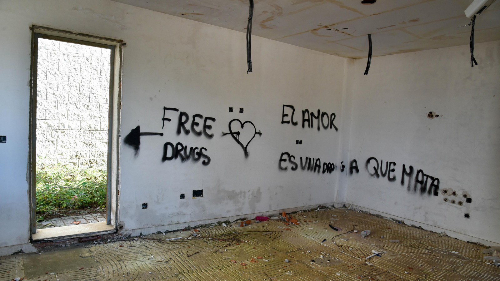 Fotos de la urbanización abandonada en Cortijo Grande, en Los Barrios