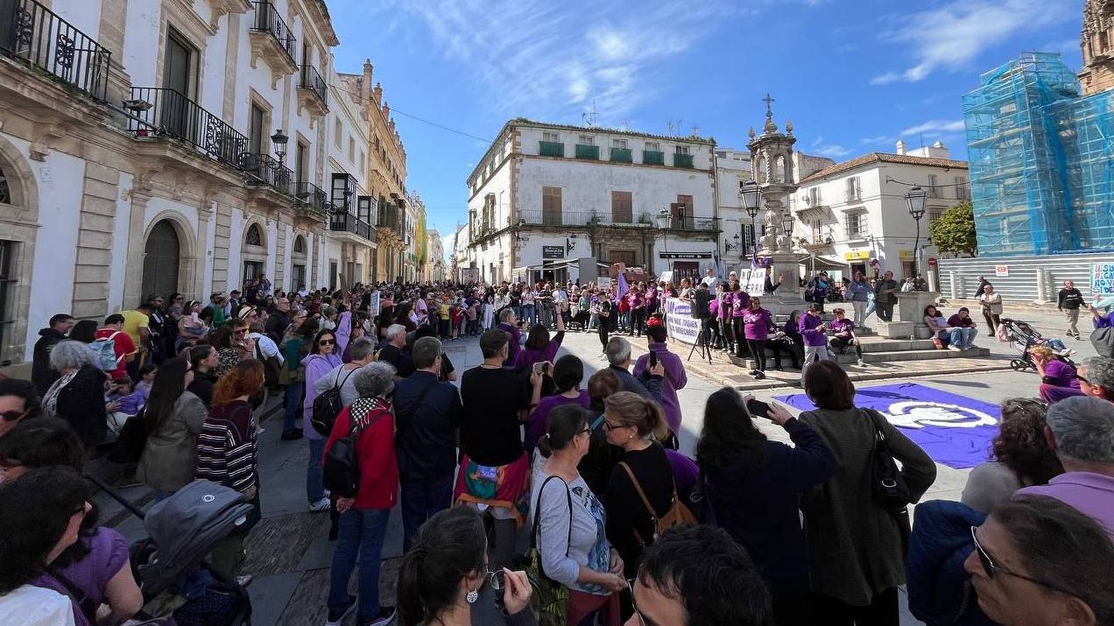 Una imagen de la concentración celebrada en la Plaza de España.