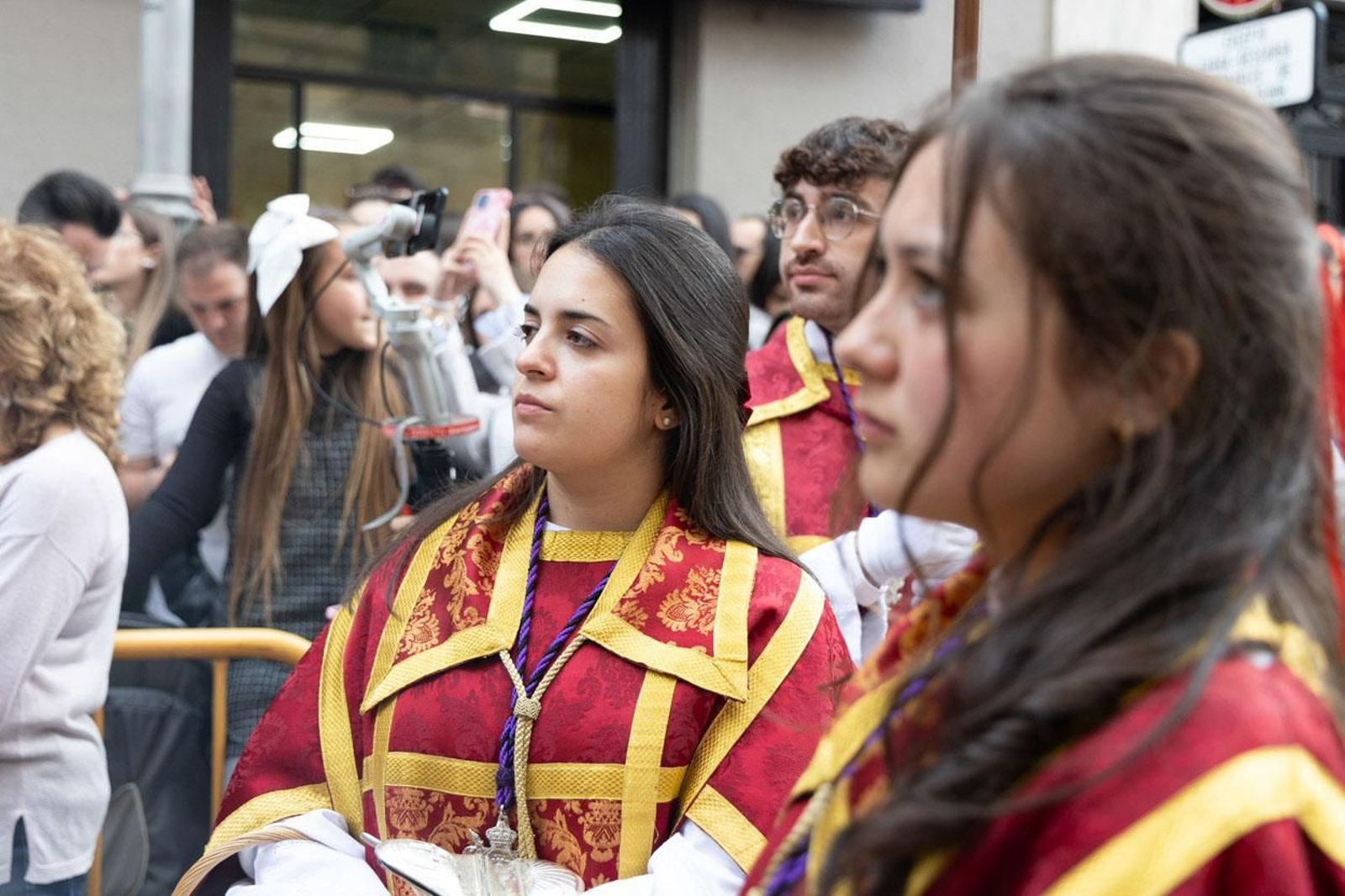 Los jiennenses arropan a las tres cofradías de la tarde en un Domingo de Ramos más caluroso de lo esperado (II)