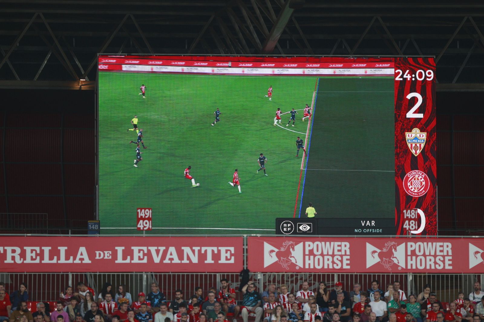 Imágenes del partido de fútbol U.D. Almería-Girona F.C.