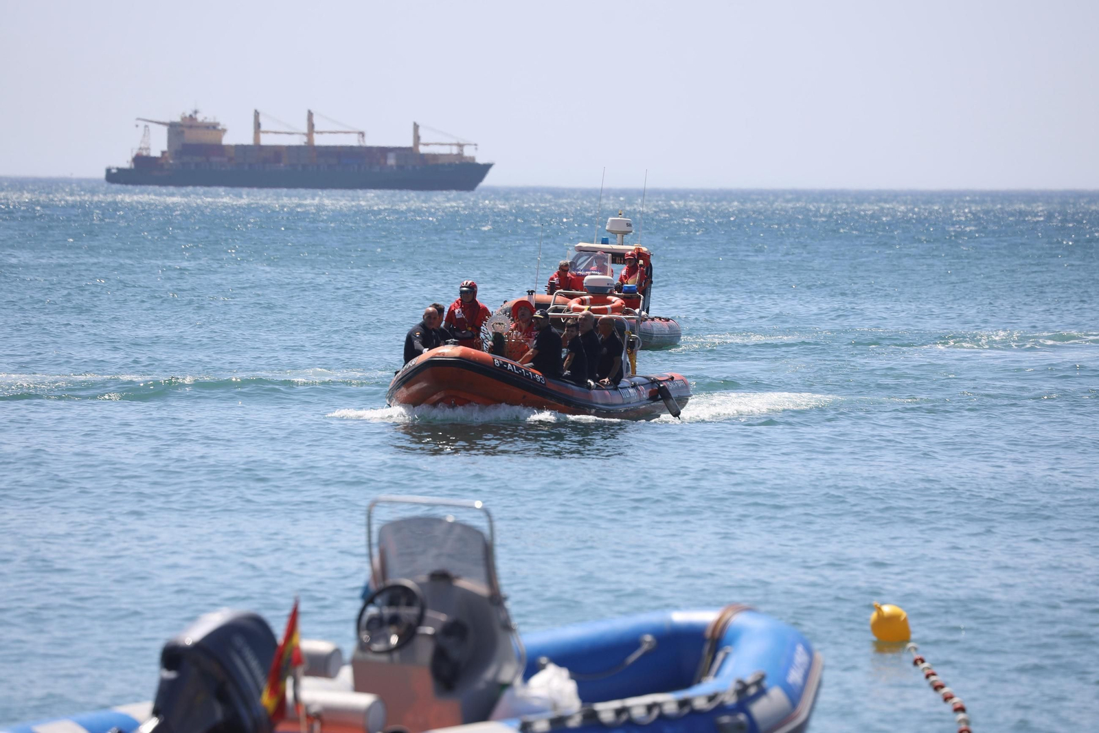 La procesión en Málaga de la Virgen del Carmen de los submarinistas, en imágenes