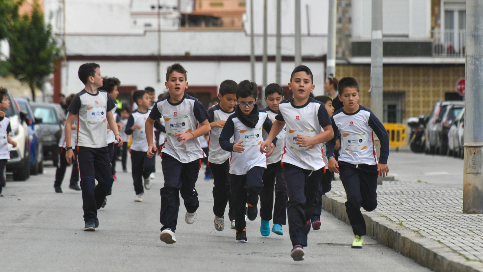 Fotos de la carrera contra la leucemia del Colegio Salesianos de La Línea